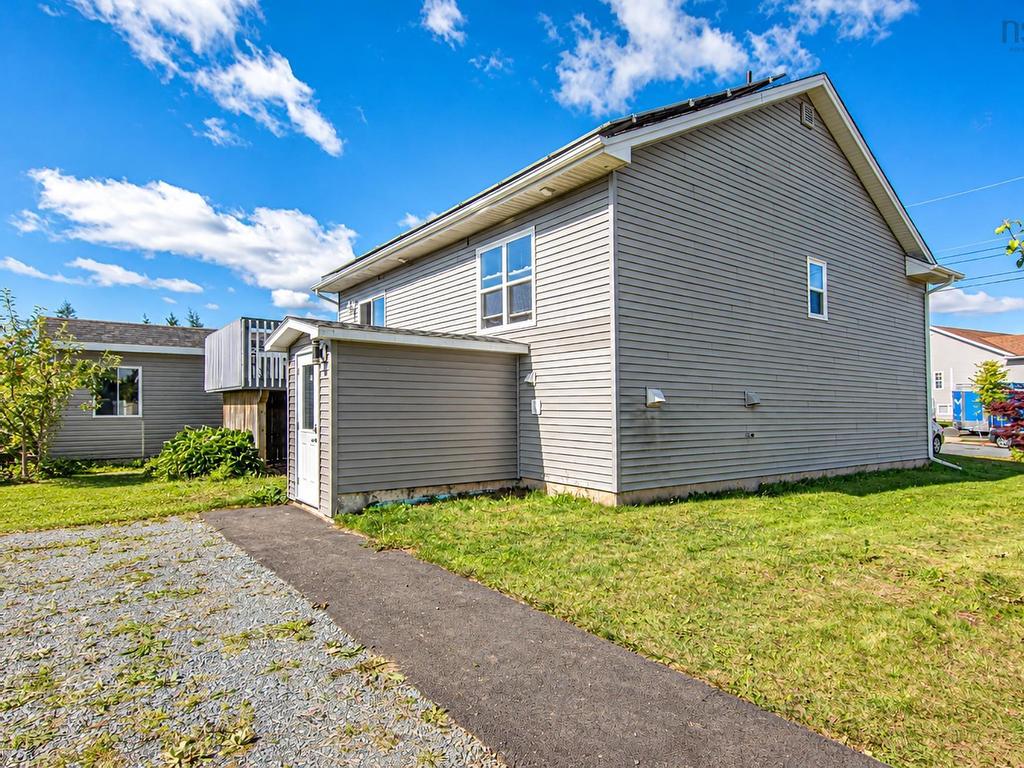 












4 Takouhie Court

,
Eastern Passage,




NS
B3G 0C6


