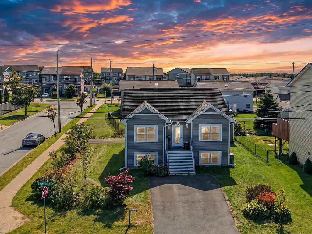 












4 Takouhie Court

,
Eastern Passage,




NS
B3G 0C6


