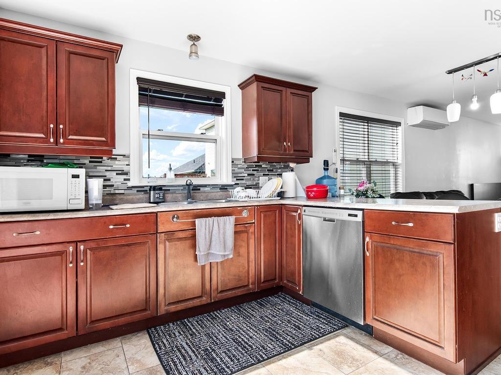 












4 Takouhie Court

,
Eastern Passage,




NS
B3G 0C6

