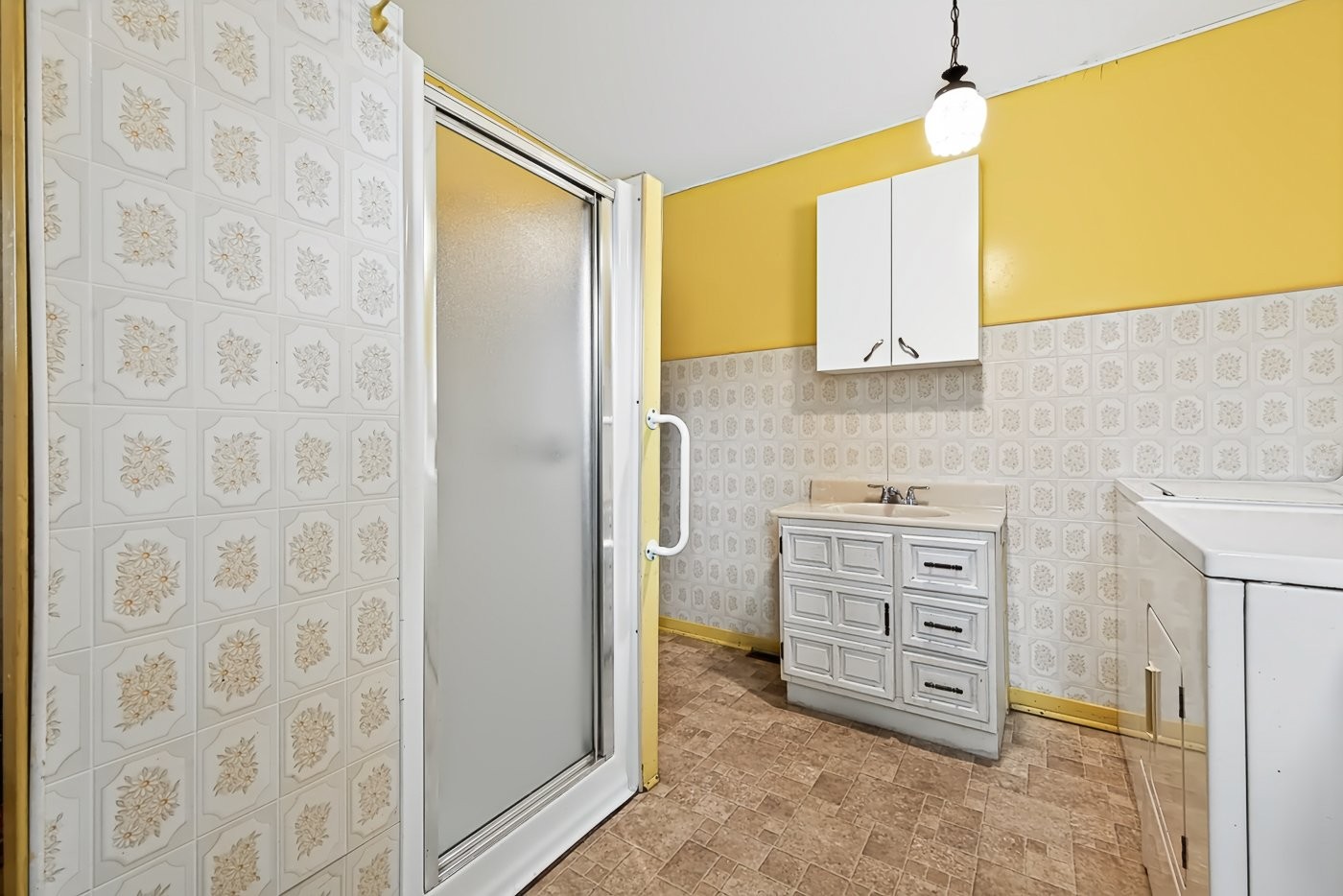 









196


Rue Greenfield

,
Longueuil (Greenfield Park),




QC
J4V2J5

