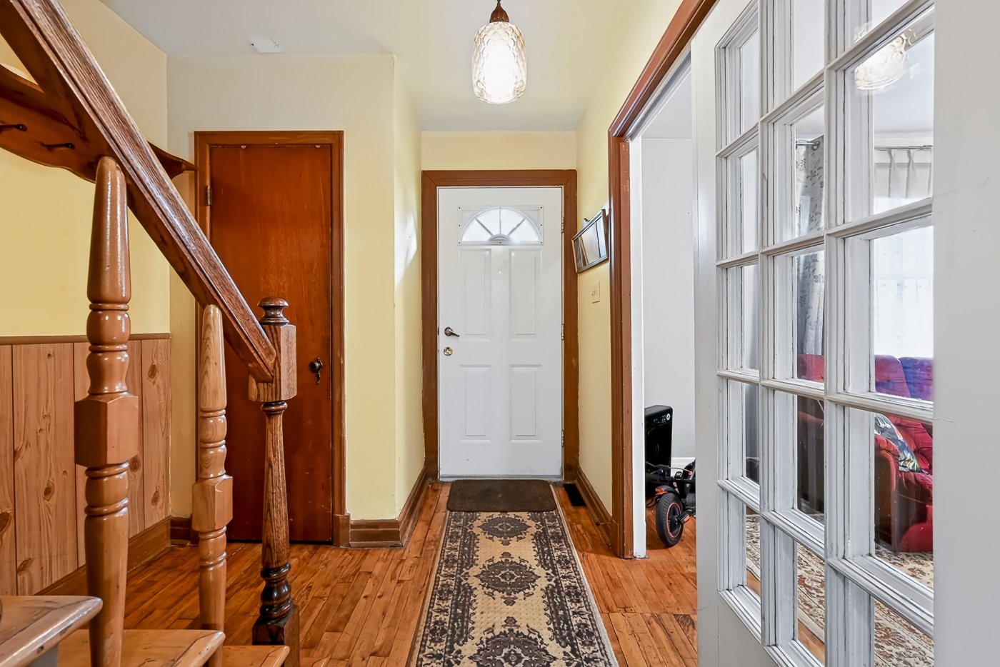 









196


Rue Greenfield

,
Longueuil (Greenfield Park),




QC
J4V2J5

