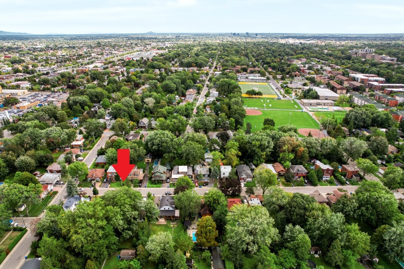 









196


Rue Greenfield

,
Longueuil (Greenfield Park),




QC
J4V2J5


