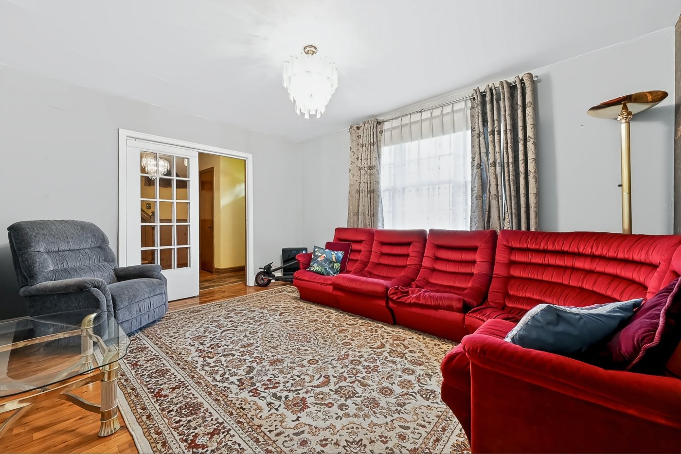 









196


Rue Greenfield

,
Longueuil (Greenfield Park),




QC
J4V2J5


