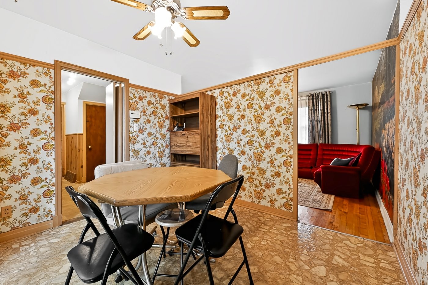 









196


Rue Greenfield

,
Longueuil (Greenfield Park),




QC
J4V2J5

