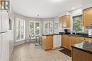 EAT IN KITCHEN