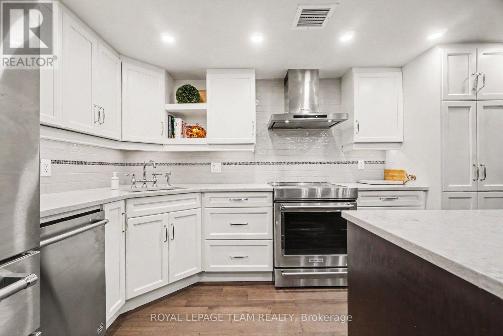 












A4 - 3099 CARLING AVENUE N

,
Ottawa,




Ontario
K2H5A6

