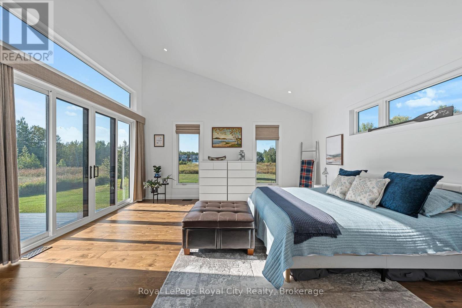 












103 UGOVSEK CRESCENT

,
Meaford,




Ontario
N0H1B0

