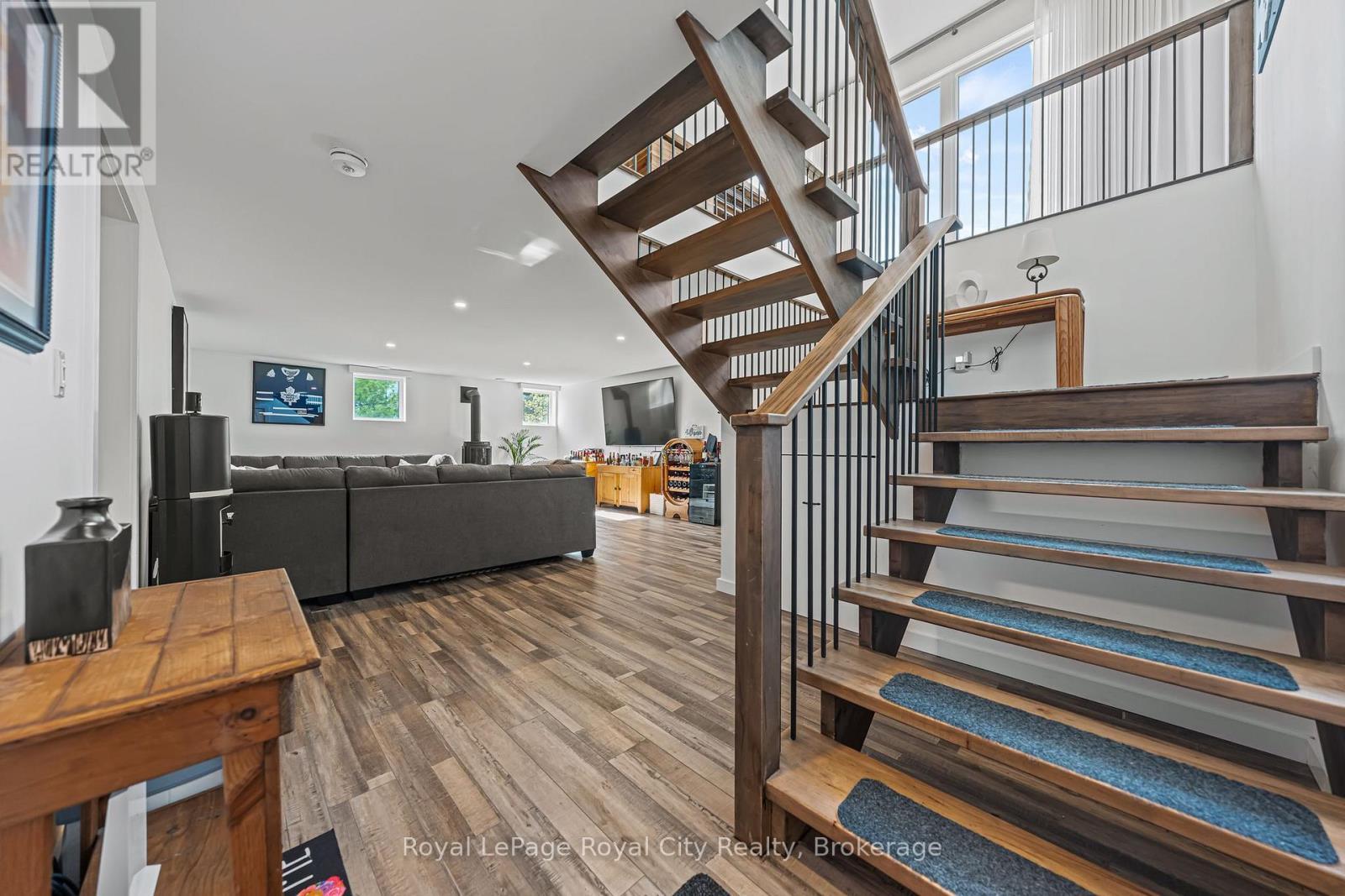 












103 UGOVSEK CRESCENT

,
Meaford,




Ontario
N0H1B0

