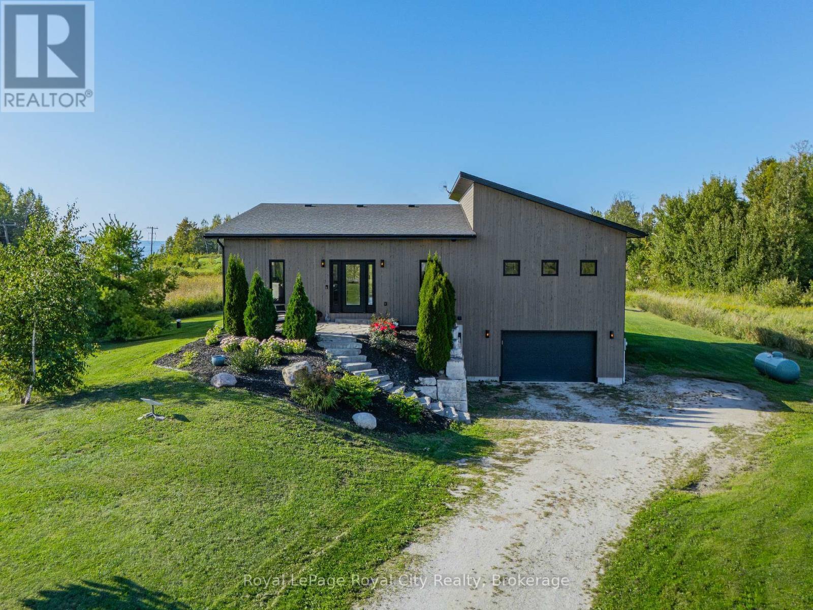












103 UGOVSEK CRESCENT

,
Meaford,




Ontario
N0H1B0

