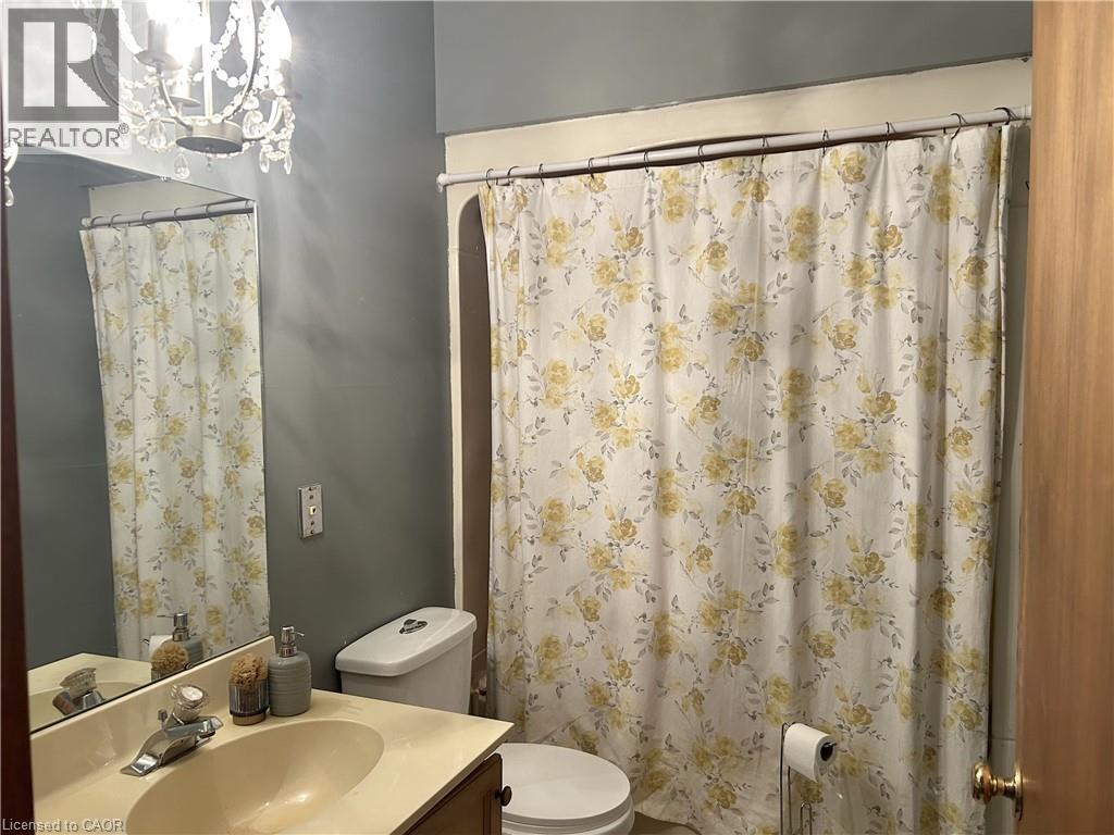 












100 - 102 STANLEY Street

,
Simcoe,




Ontario
N3Y1M4

