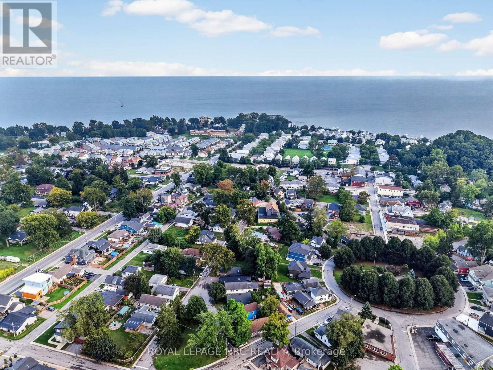 












93 LINCOLN ROAD E

,
Fort Erie (Crystal Beach),




Ontario
L0S1B0

