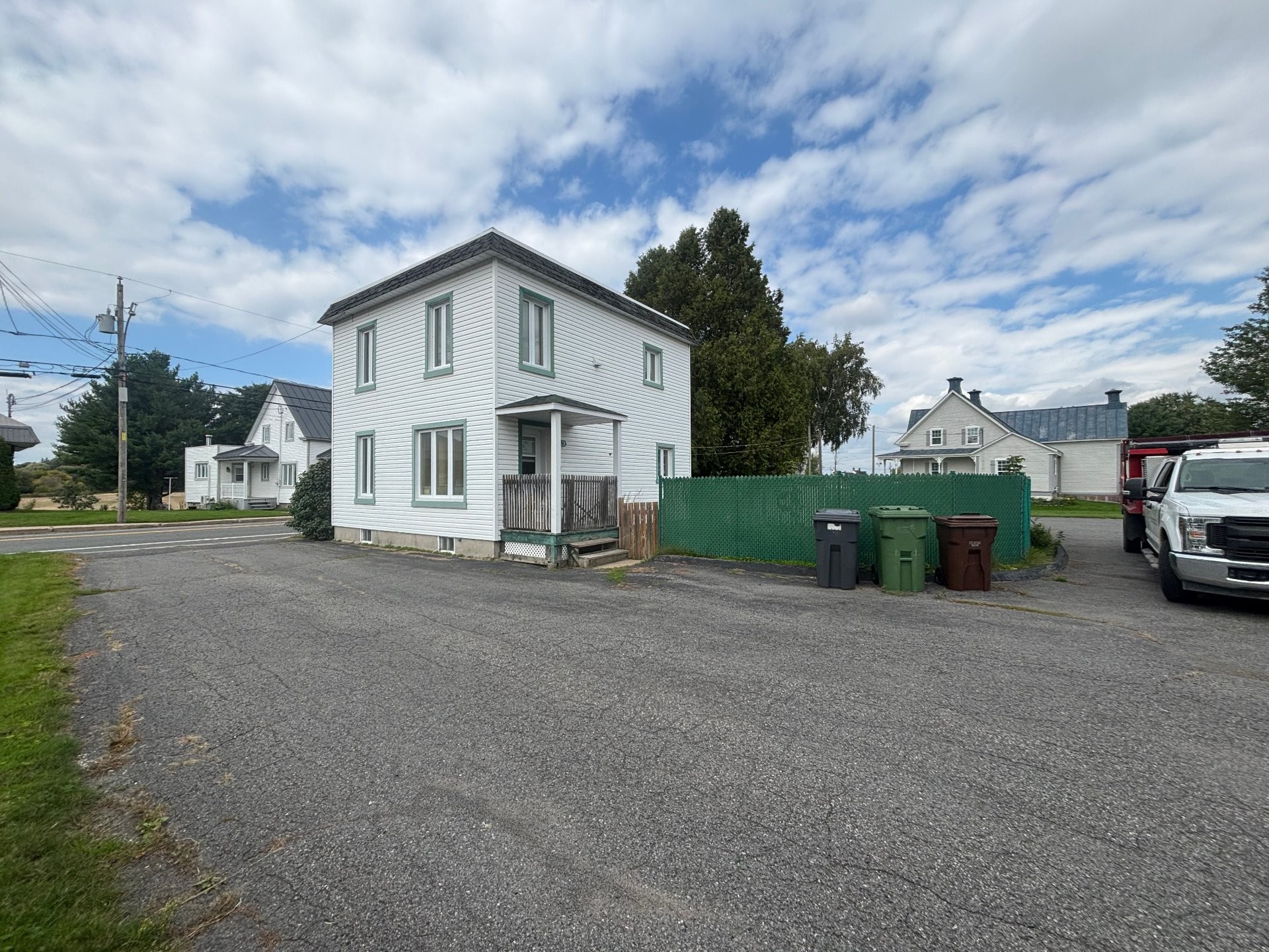 









497


Rg Sud

,
Sainte-Victoire-de-Sorel,




QC
J0G1T0


