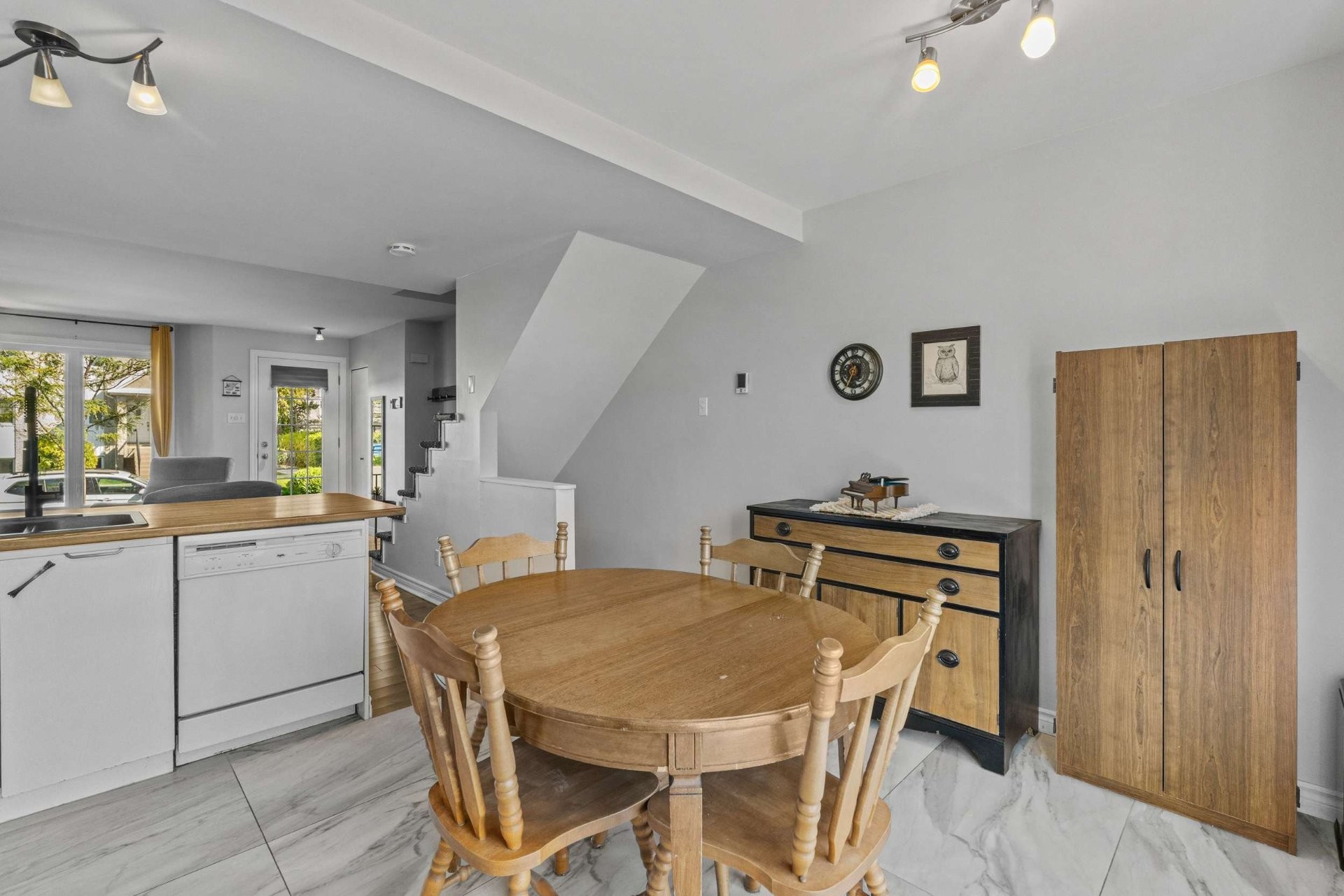 









130


Rue Leblanc

, B,
Repentigny (Repentigny),




QC
J6A8G2

