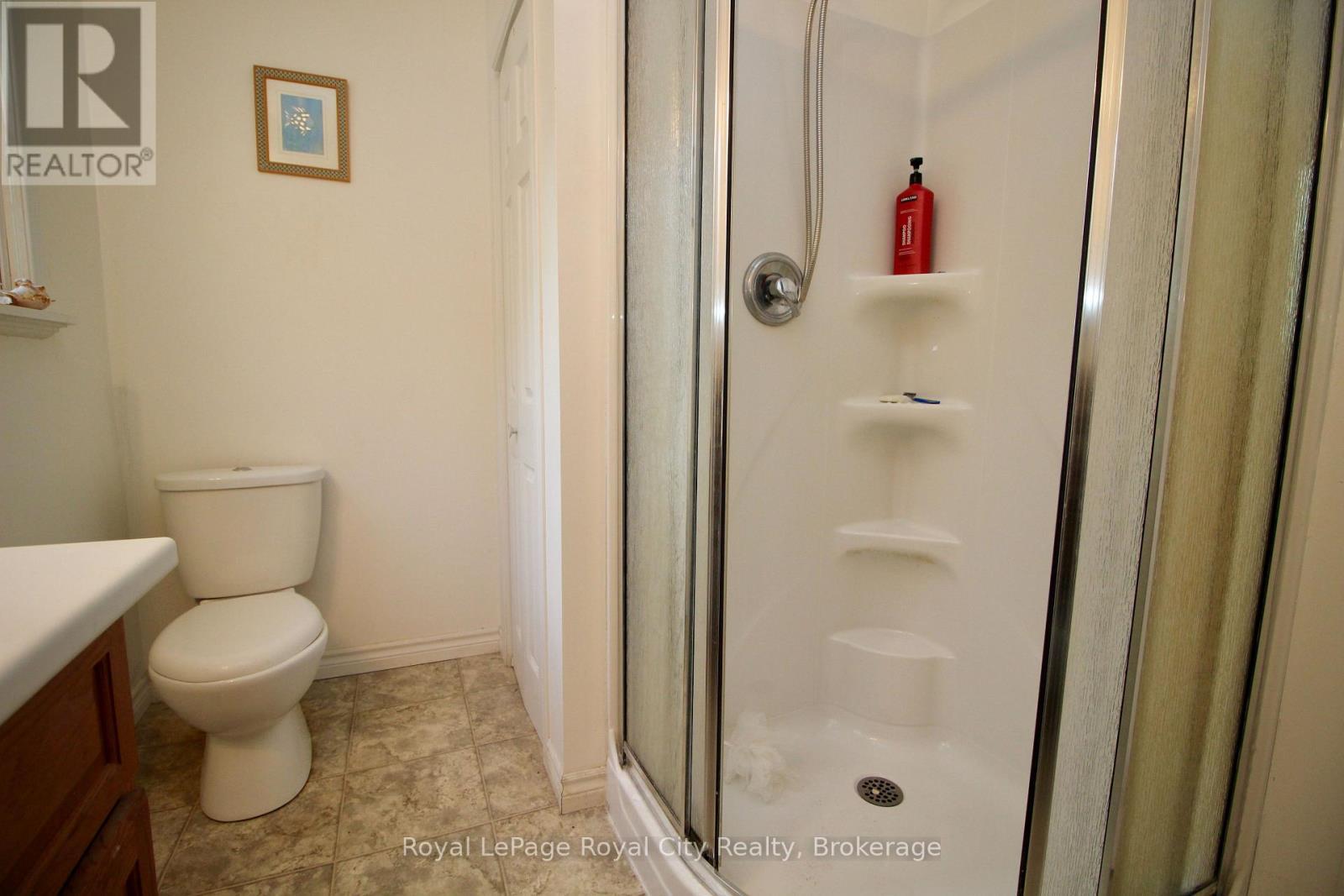 












8 BROCK STREET

,
Northern Bruce Peninsula,




Ontario
N0H2R0

