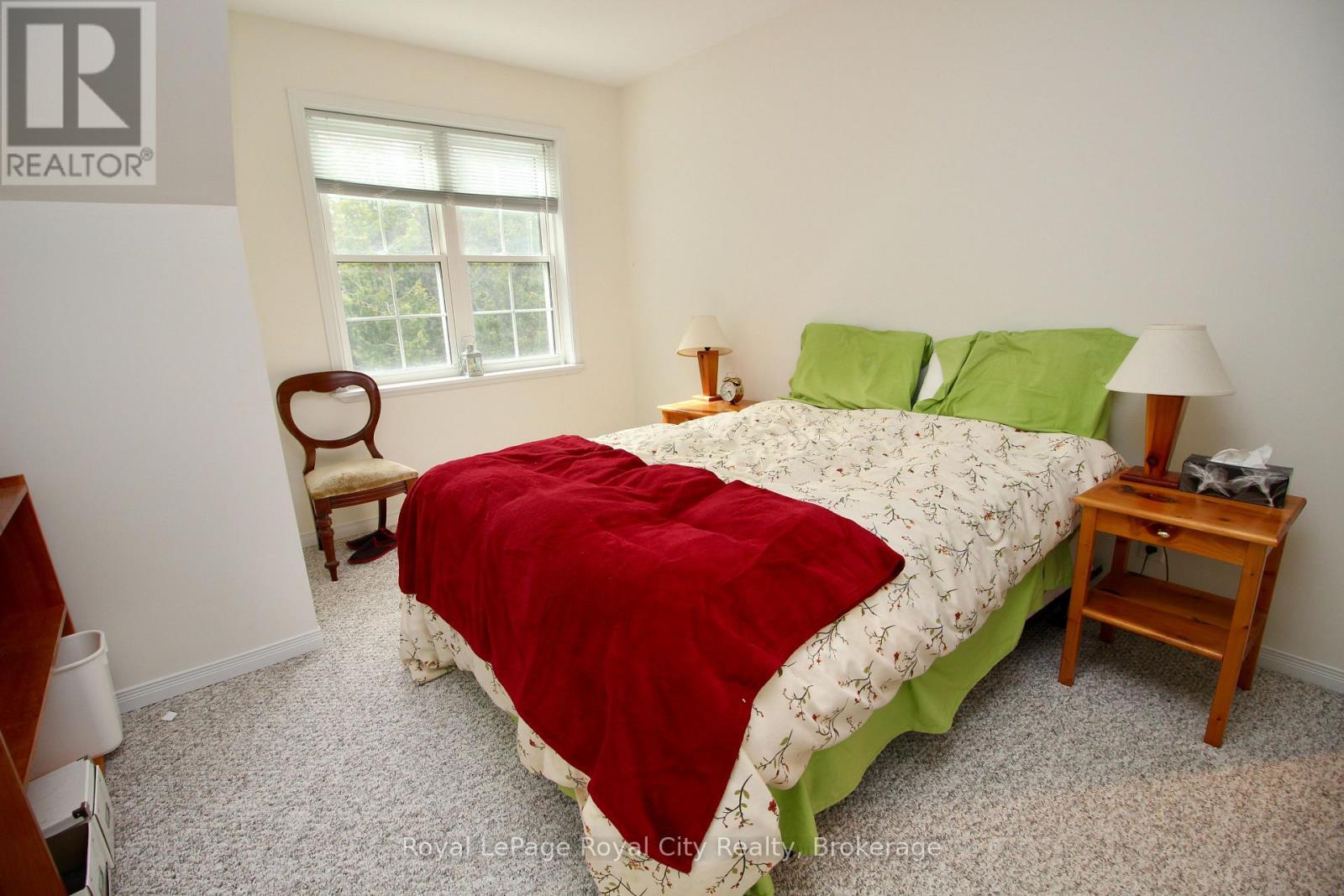 












8 BROCK STREET

,
Northern Bruce Peninsula,




Ontario
N0H2R0

