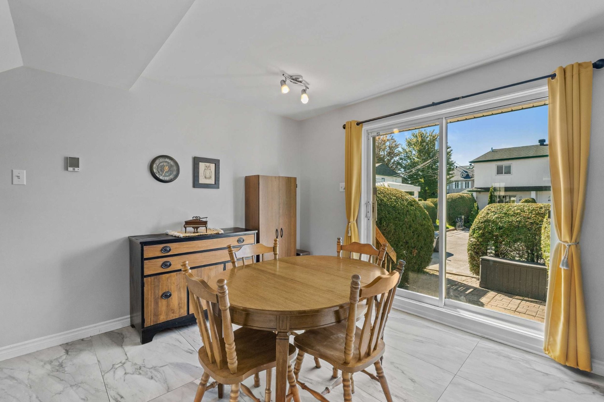 









130Z


Rue Leblanc

, B,
Repentigny (Repentigny),




QC
J6A8G2

