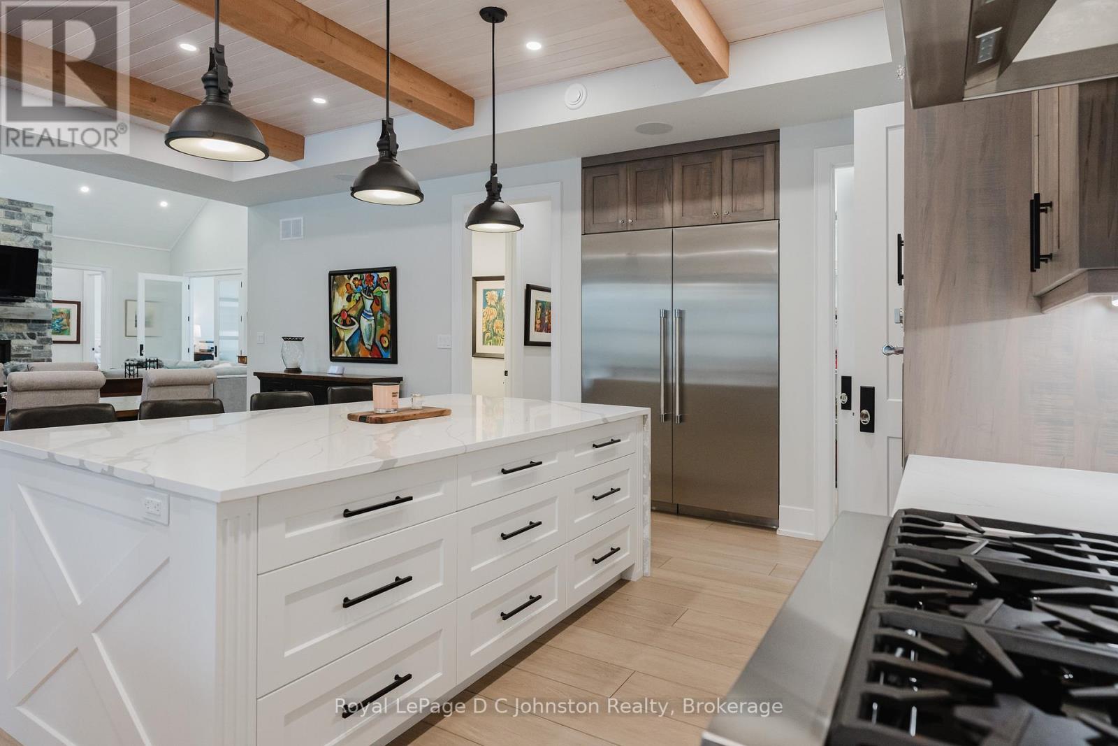 












28 LAKESIDE WOODS CRESCENT

,
Saugeen Shores,




Ontario
N0H2C6

