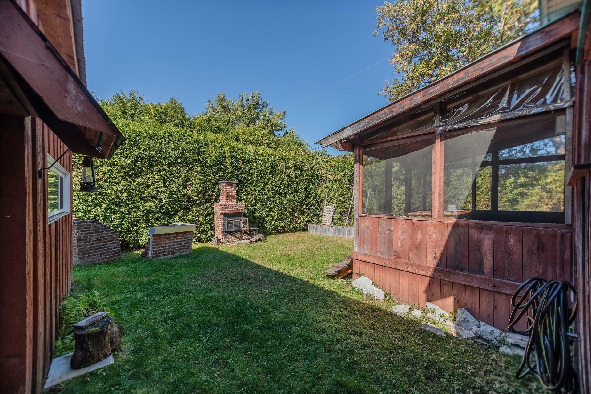 









5056


Rue Ste-Thérèse

,
Contrecoeur,




QC
J0L1C0

