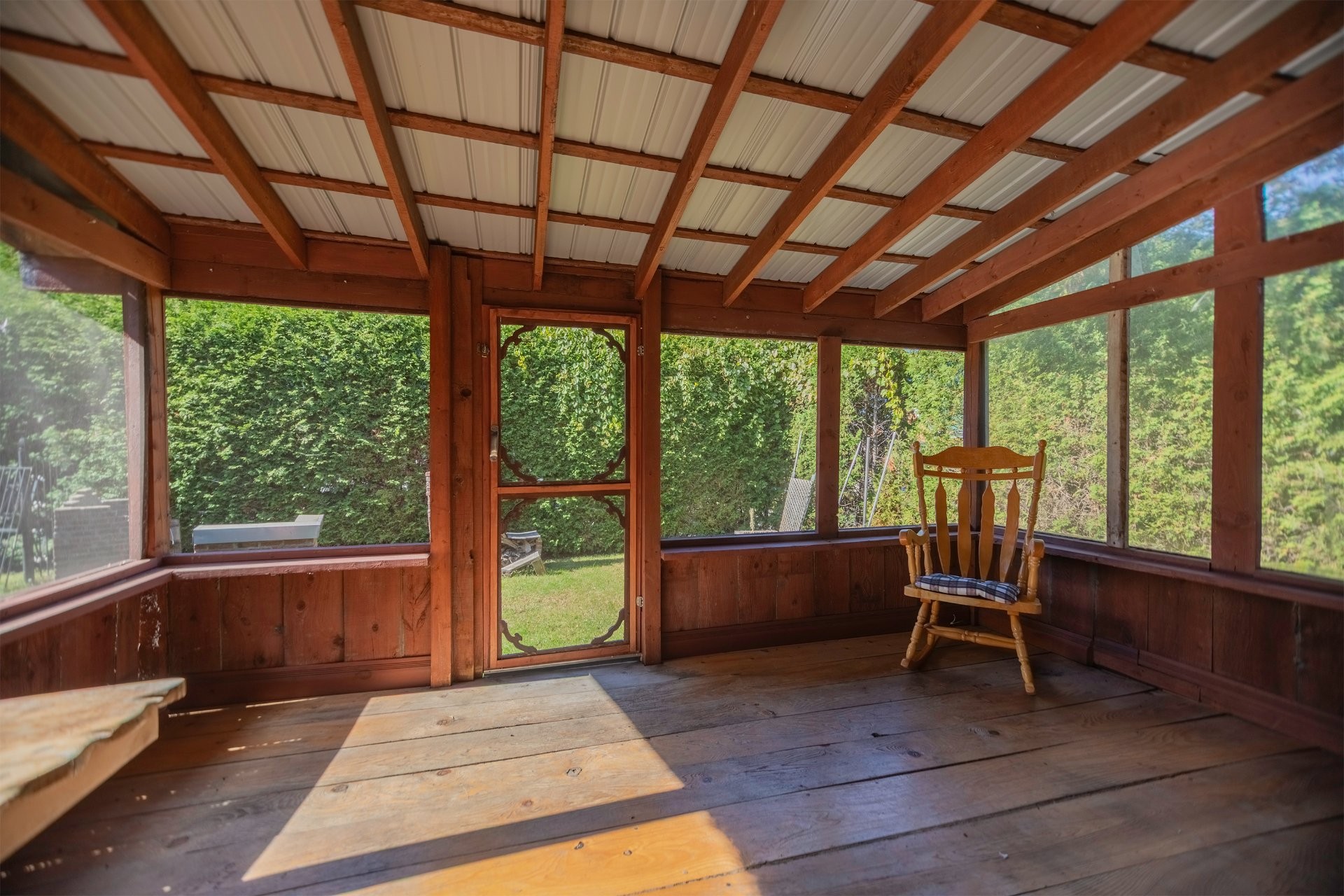 









5056


Rue Ste-Thérèse

,
Contrecoeur,




QC
J0L1C0

