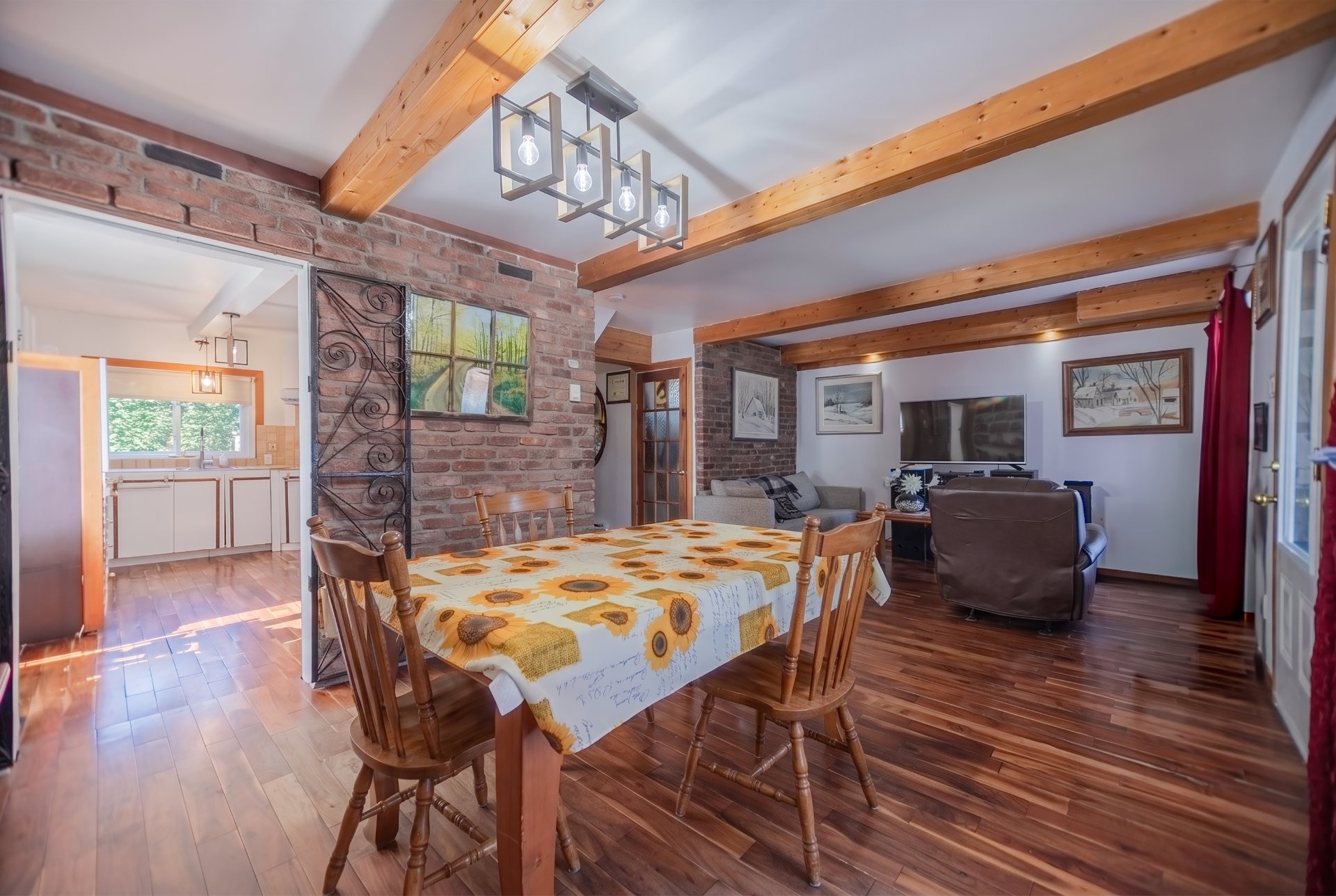 









5056


Rue Ste-Thérèse

,
Contrecoeur,




QC
J0L1C0


