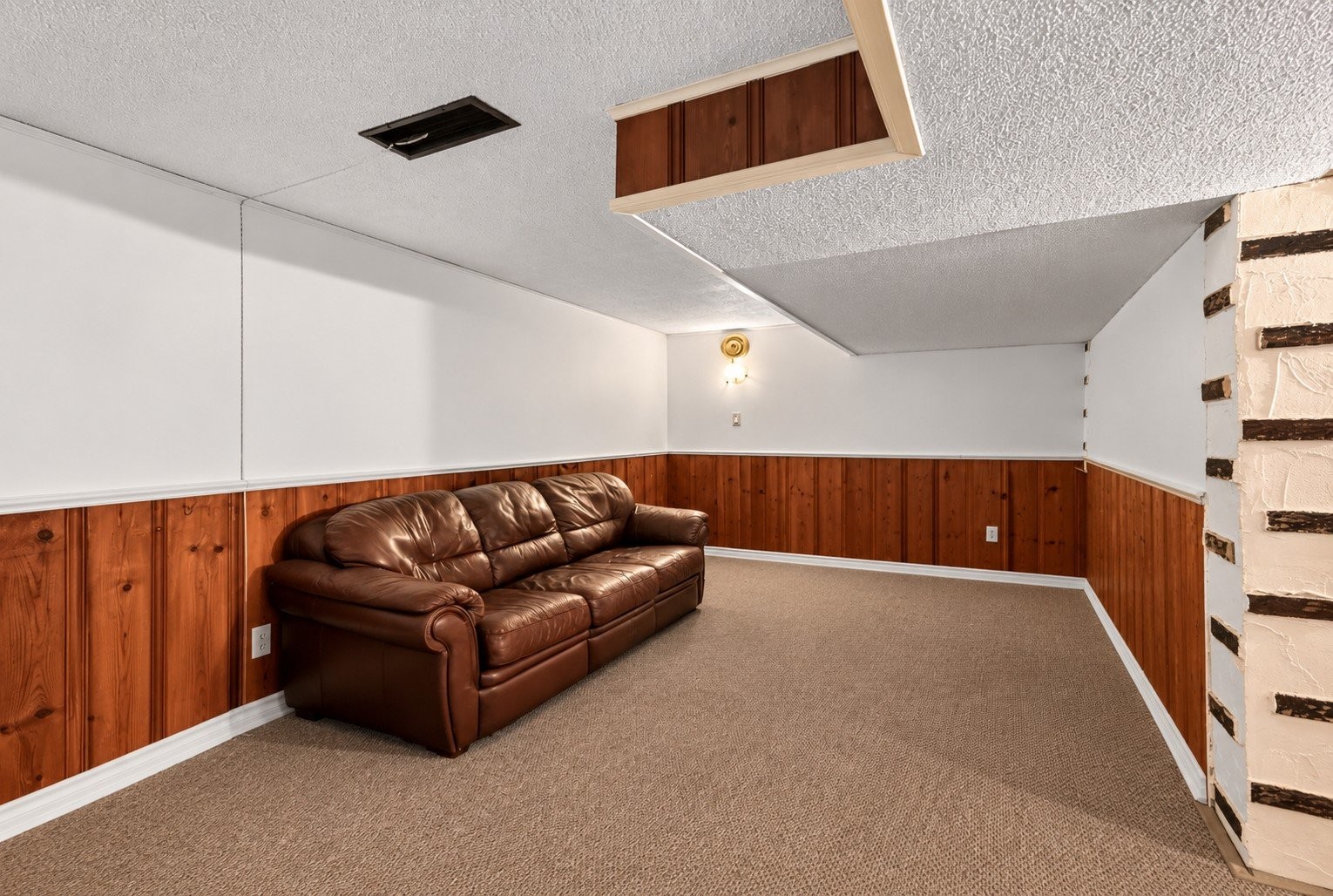 









833


Ch. du Clocher

,
Saint-Jean-sur-Richelieu,




QC
J2Y1A4

