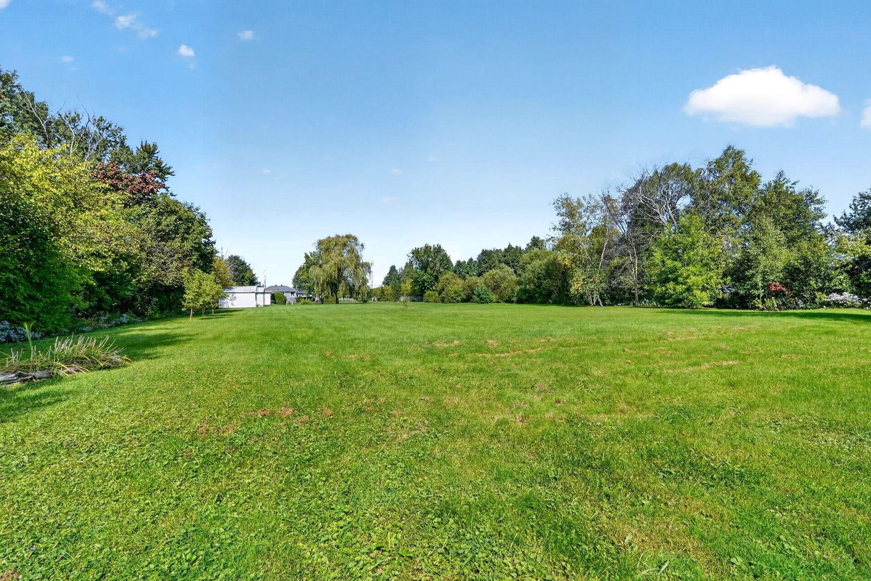 









833


Ch. du Clocher

,
Saint-Jean-sur-Richelieu,




QC
J2Y1A4

