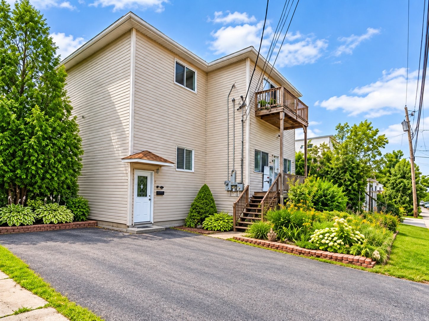 









1592

 - 1594


Rue Marquette

,
Longueuil (Le Vieux-Longueuil),




QC
J4K4J1


