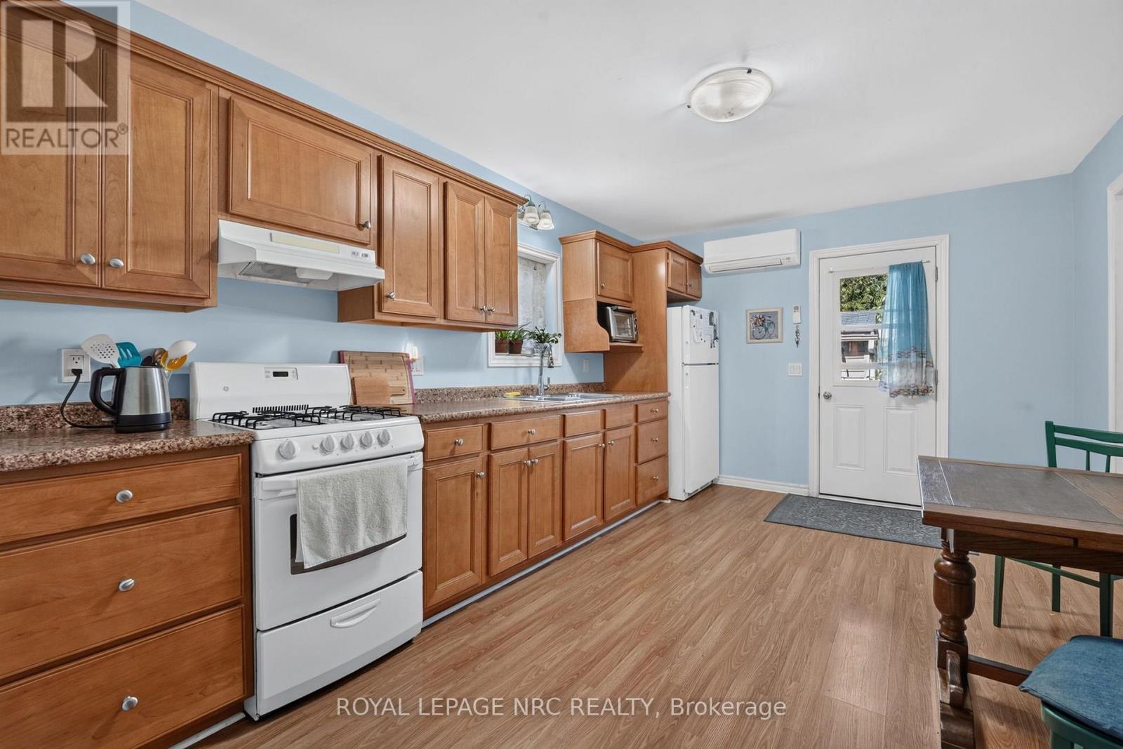 












3852 MATHEWSON AVENUE

,
Fort Erie (Crystal Beach),




Ontario
L0S1B0


