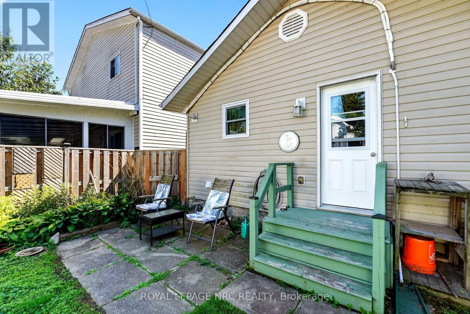 












3852 MATHEWSON AVENUE

,
Fort Erie (Crystal Beach),




Ontario
L0S1B0

