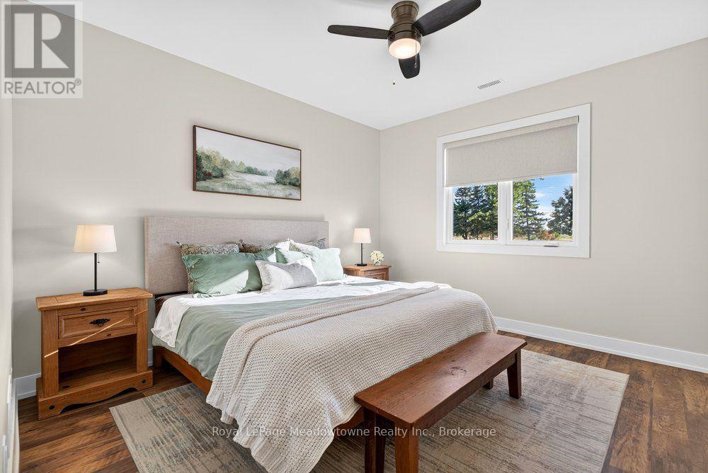 












4379 HENDERSON ROAD

,
Milton (TR Rural Trafalgar),




Ontario
L9E0K2

