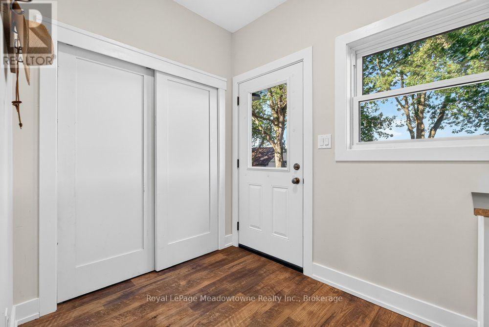 












4379 HENDERSON ROAD

,
Milton (TR Rural Trafalgar),




Ontario
L9E0K2

