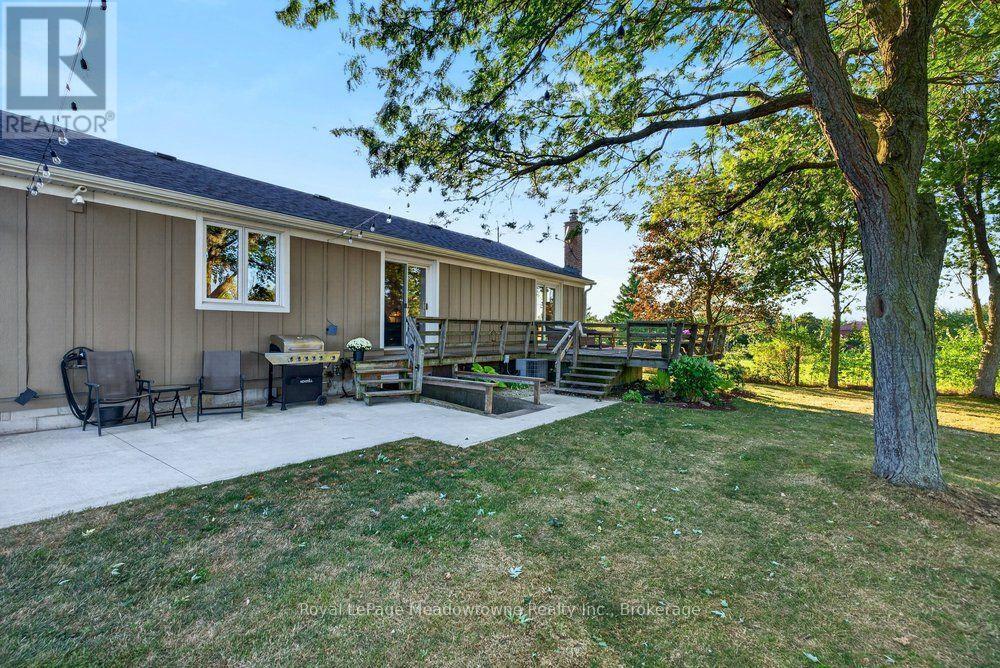 












4379 HENDERSON ROAD

,
Milton (TR Rural Trafalgar),




Ontario
L9E0K2

