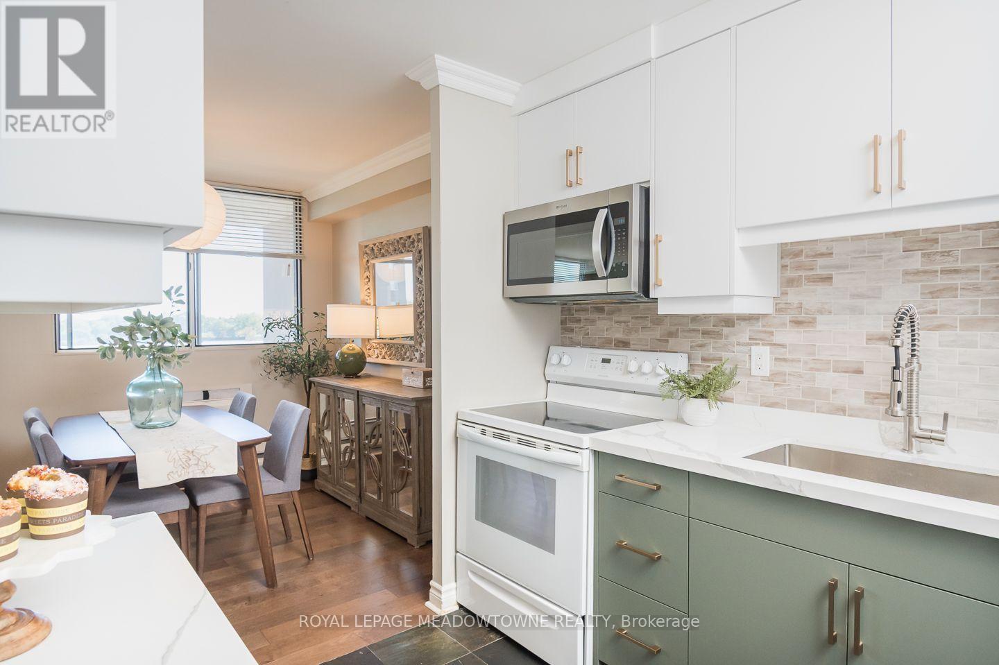 












704 - 81 MILLSIDE DRIVE

,
Milton,




Ontario
L9T3X4

