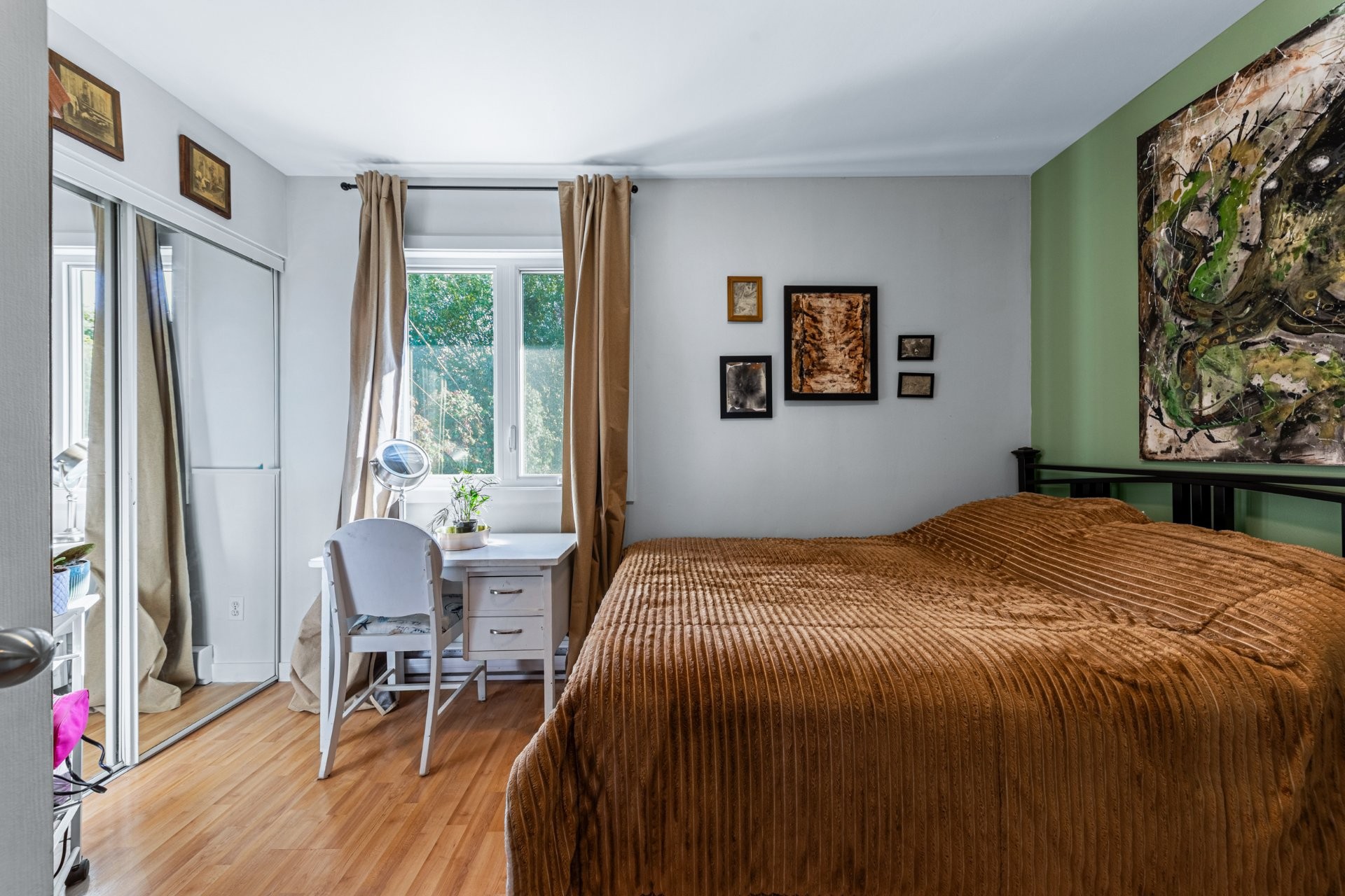 









518


Rue Bourguignon

,
Saint-Jean-sur-Richelieu,




QC
J3B8N6

