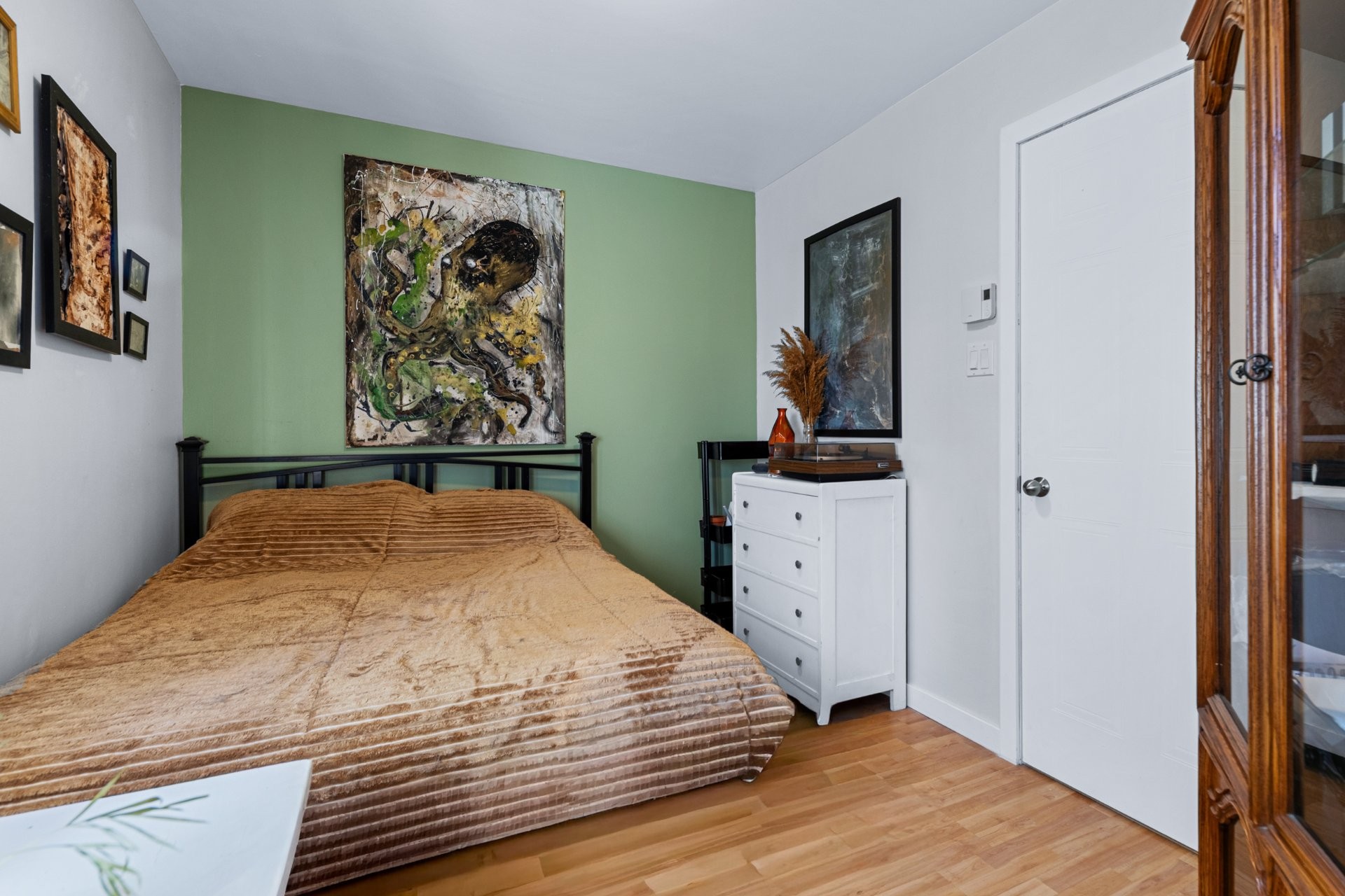 









518


Rue Bourguignon

,
Saint-Jean-sur-Richelieu,




QC
J3B8N6

