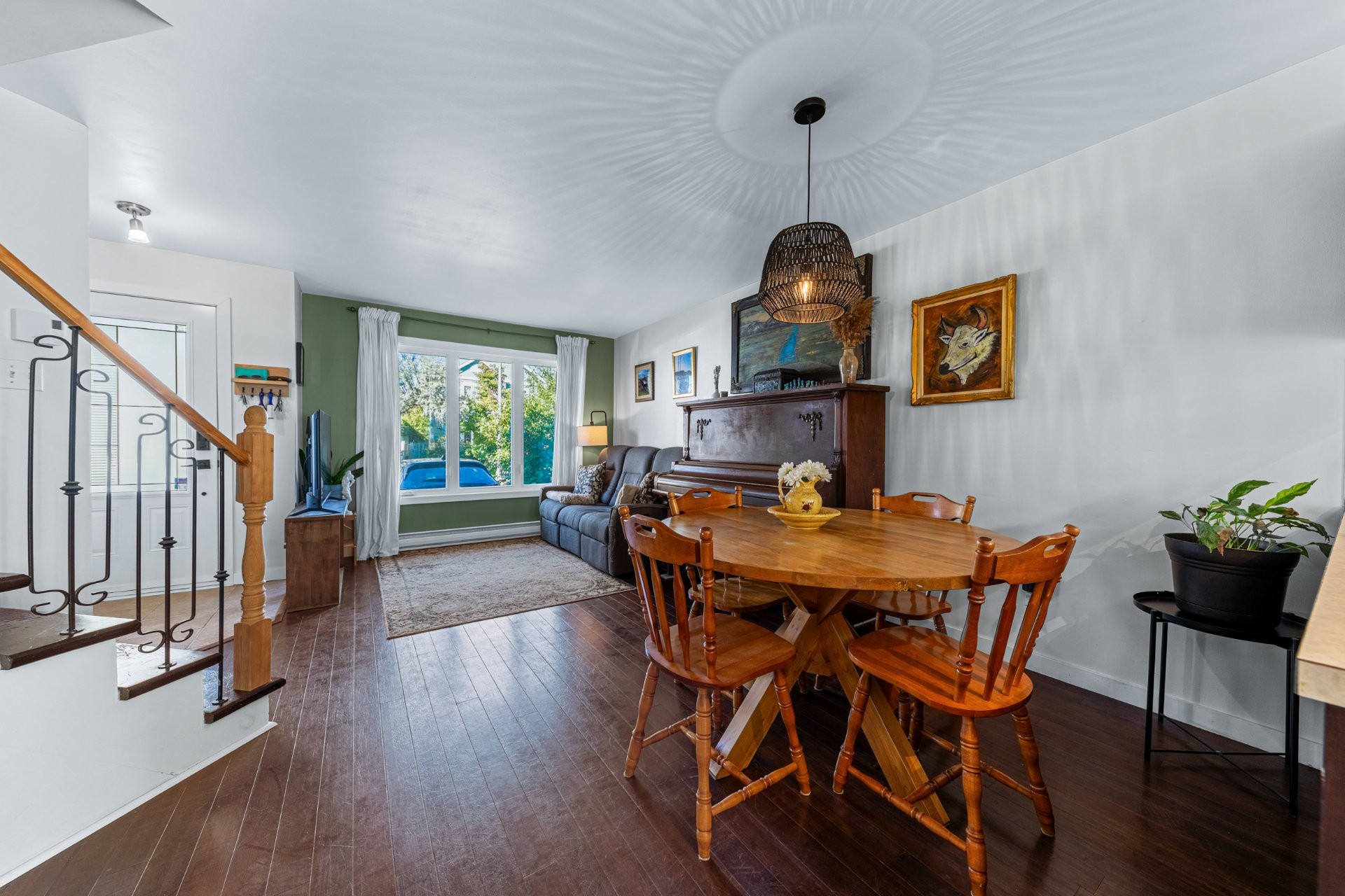 









518


Rue Bourguignon

,
Saint-Jean-sur-Richelieu,




QC
J3B8N6

