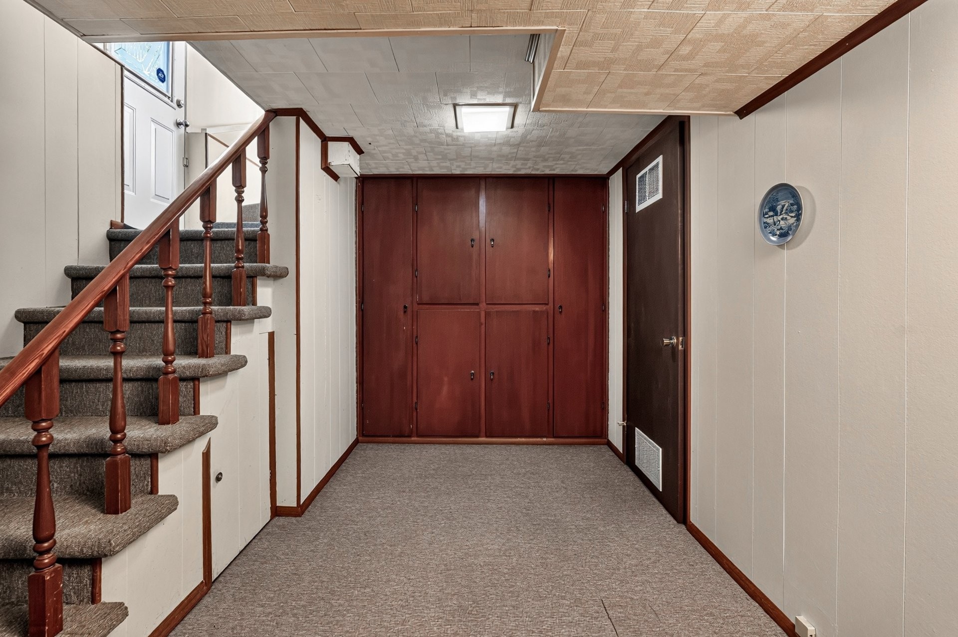









559


Rue Gaspé

,
Longueuil (Greenfield Park),




QC
J4V1H6


