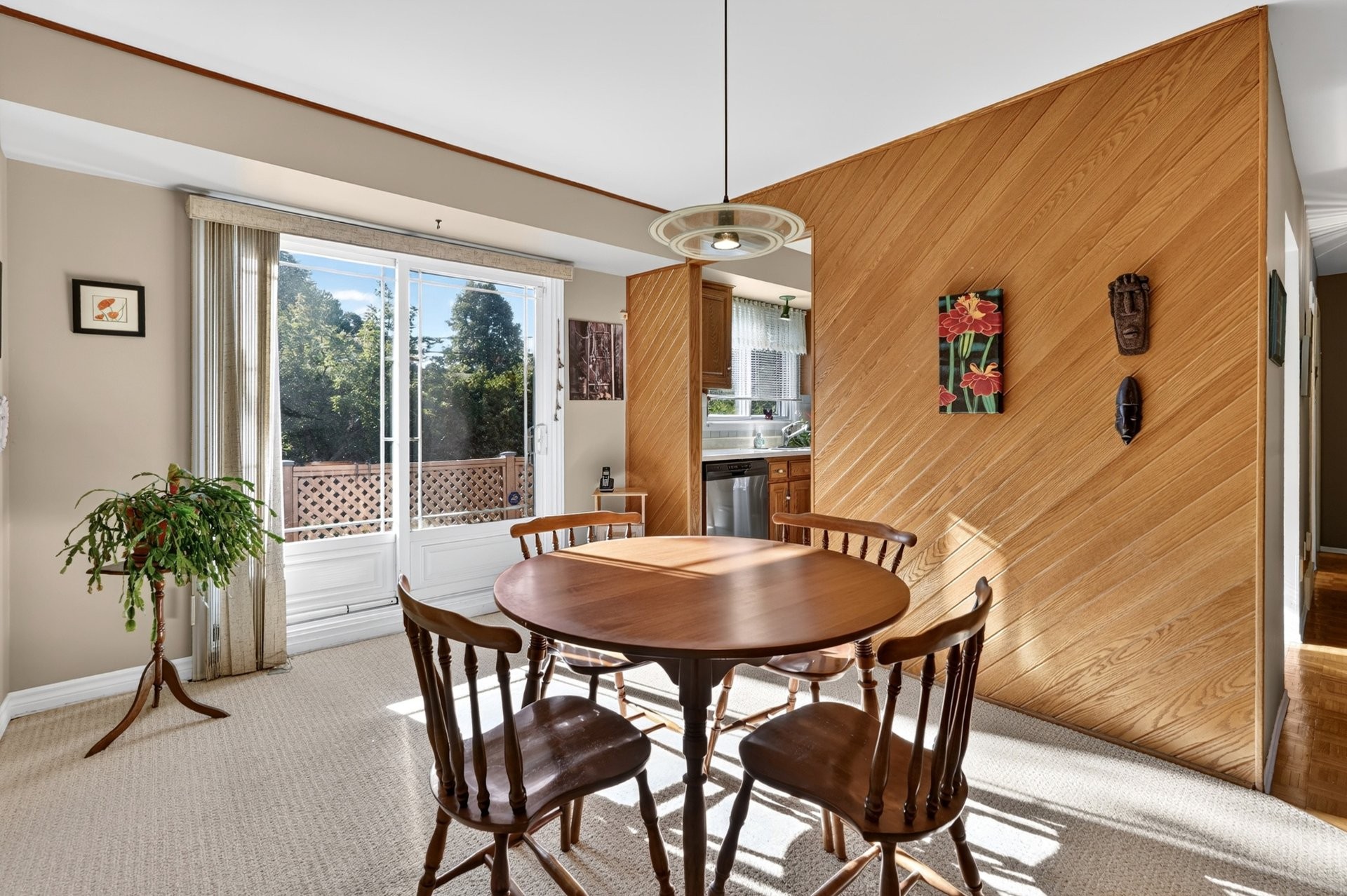 









559


Rue Gaspé

,
Longueuil (Greenfield Park),




QC
J4V1H6

