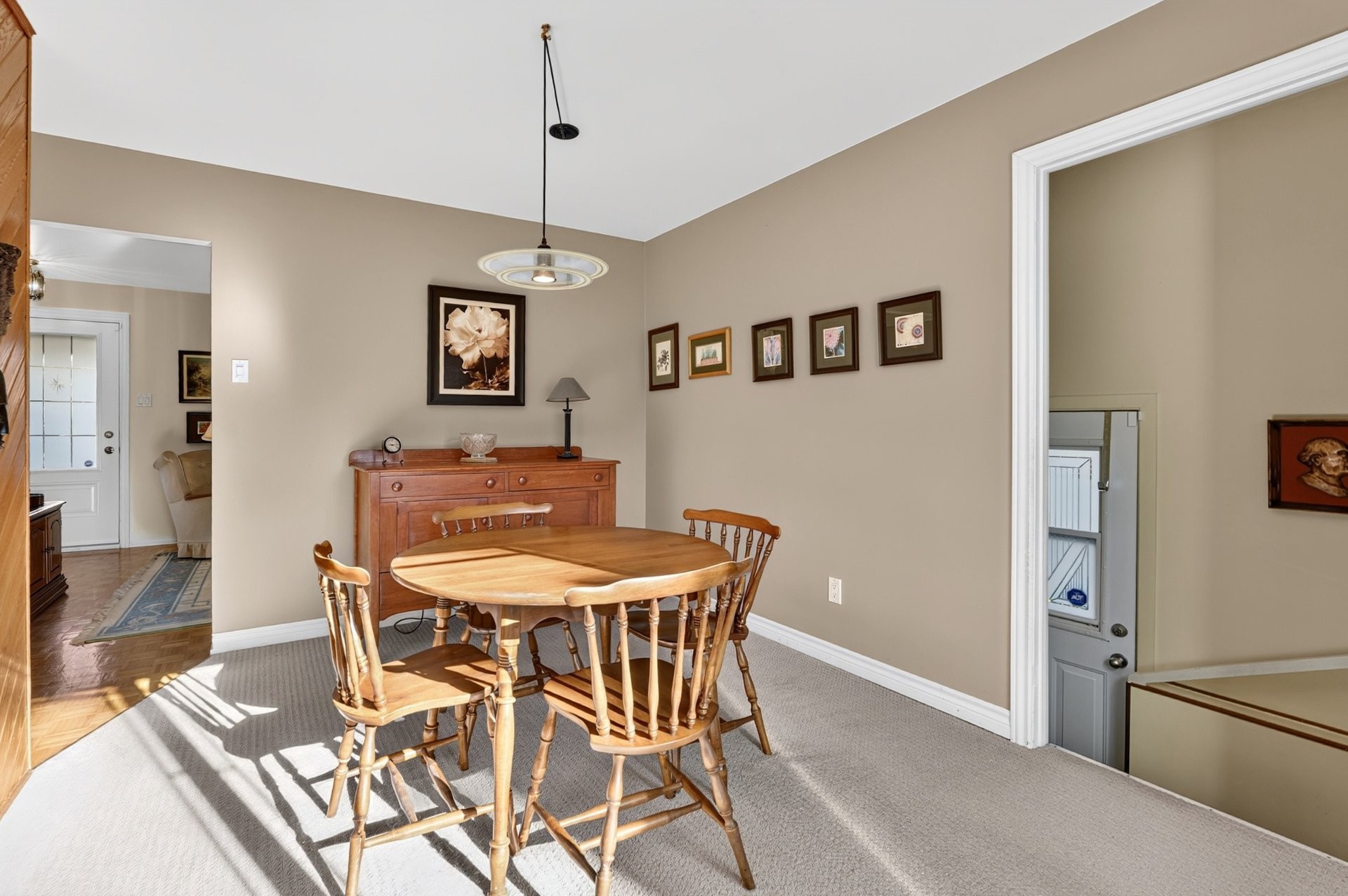 









559


Rue Gaspé

,
Longueuil (Greenfield Park),




QC
J4V1H6


