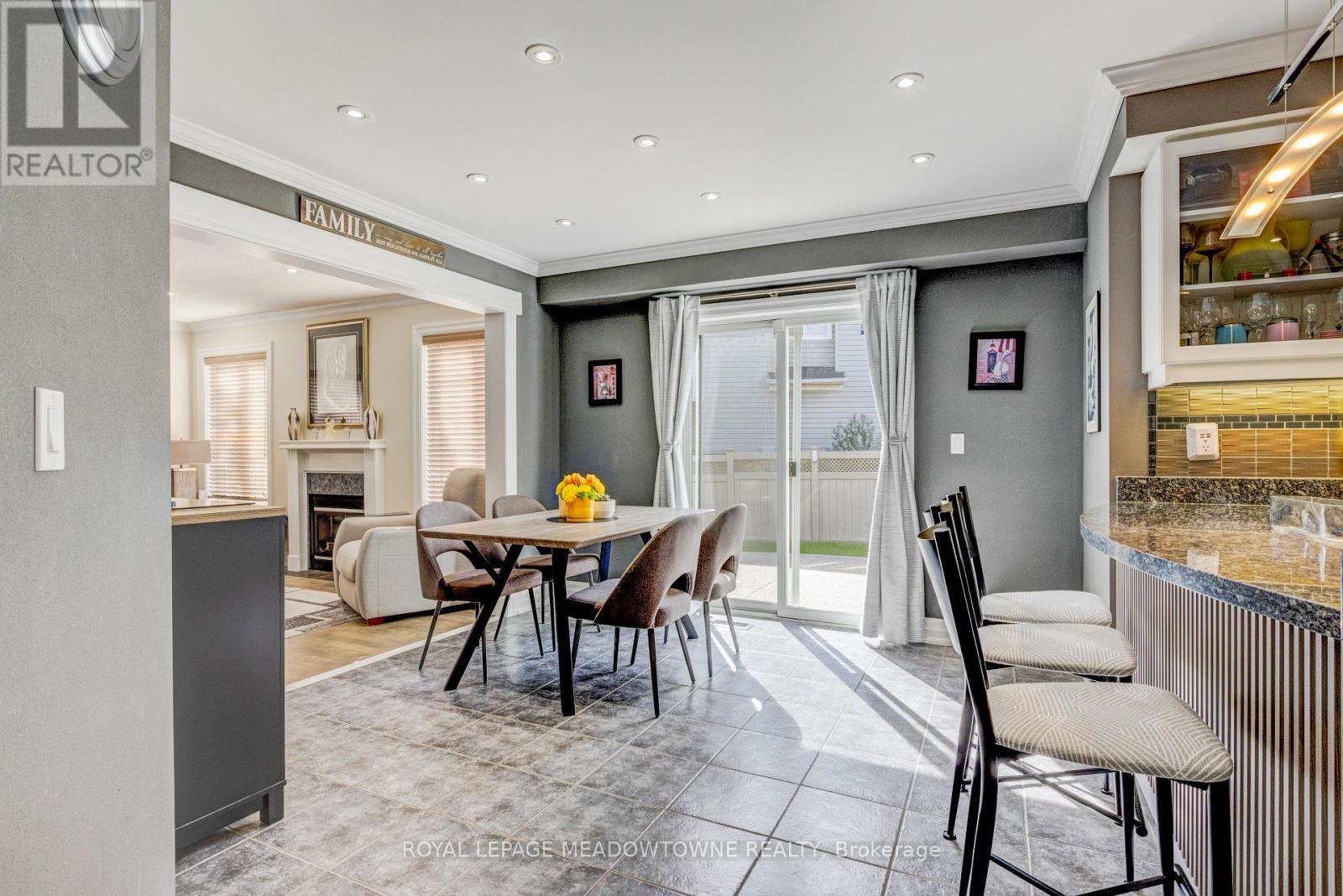 












116 DIXON DRIVE

,
Milton,




Ontario
L9T5P7

