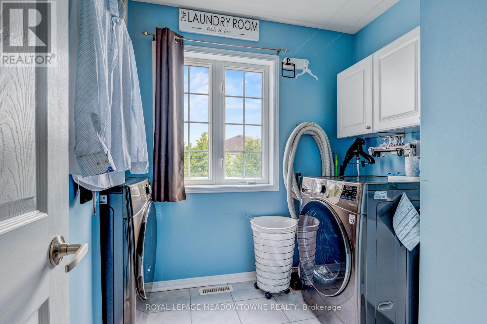 












116 DIXON DRIVE

,
Milton,




Ontario
L9T5P7

