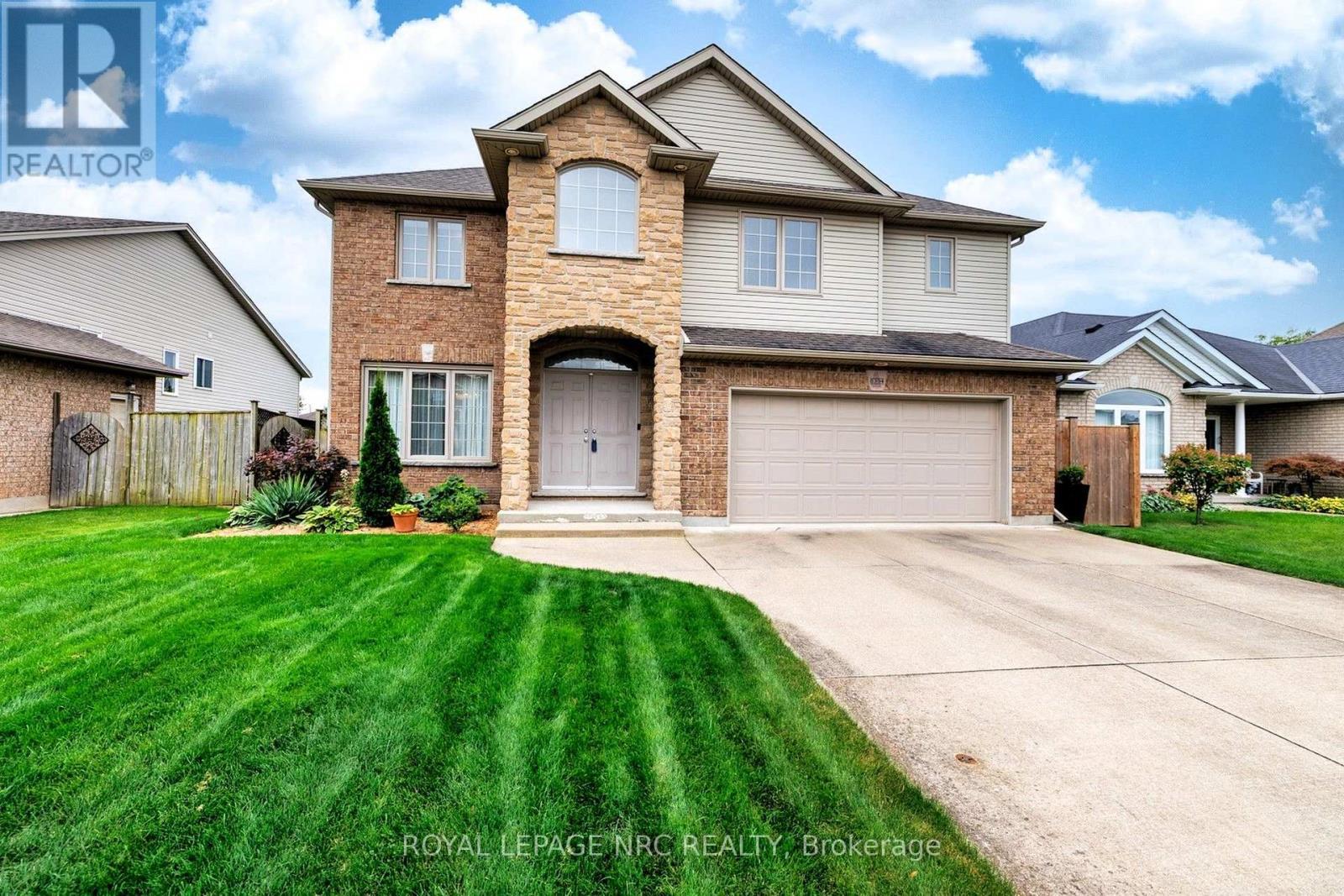 












8394 GREENFIELD CRESCENT

,
Niagara Falls (Forestview),




Ontario
L2H3J8

