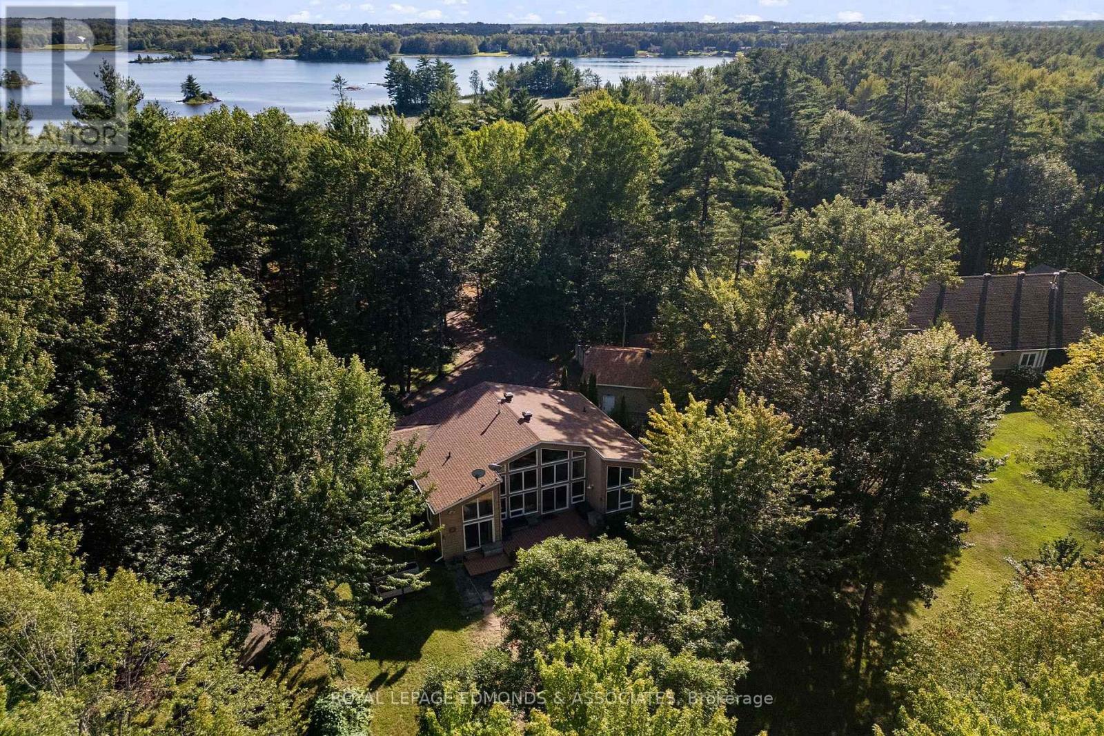 












117 BLUE DANUBE WAY

,
Laurentian Valley,




Ontario
K8A6W2

