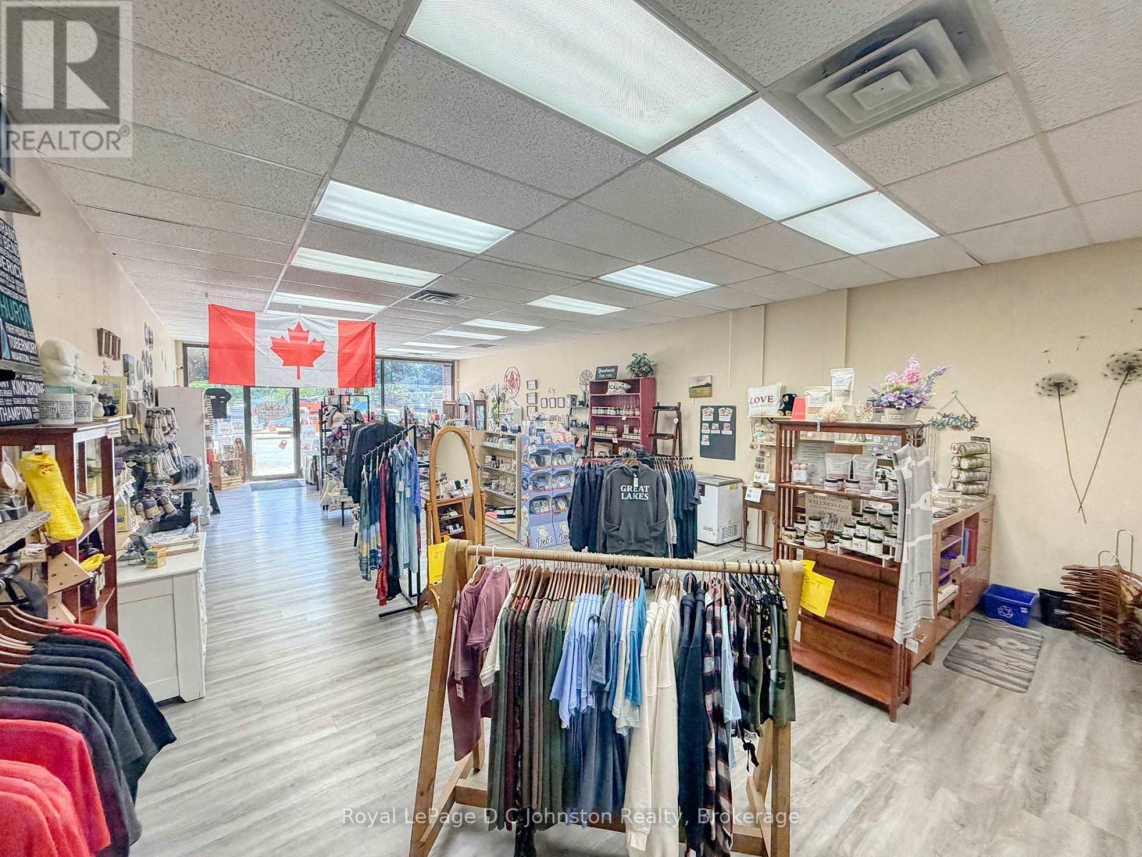 












554 GODERICH STREET

,
Saugeen Shores,




Ontario
N0H2C0

