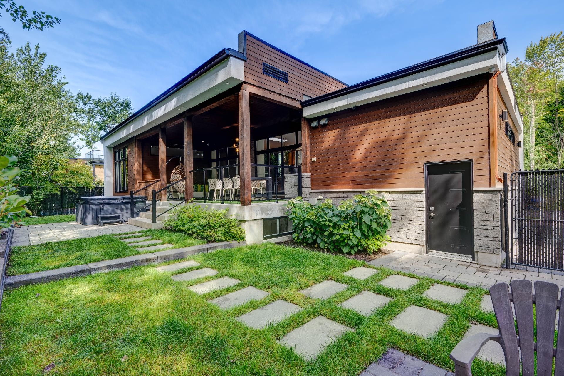









7


Rue de Montagny

,
Blainville,




QC
J7C0L4


