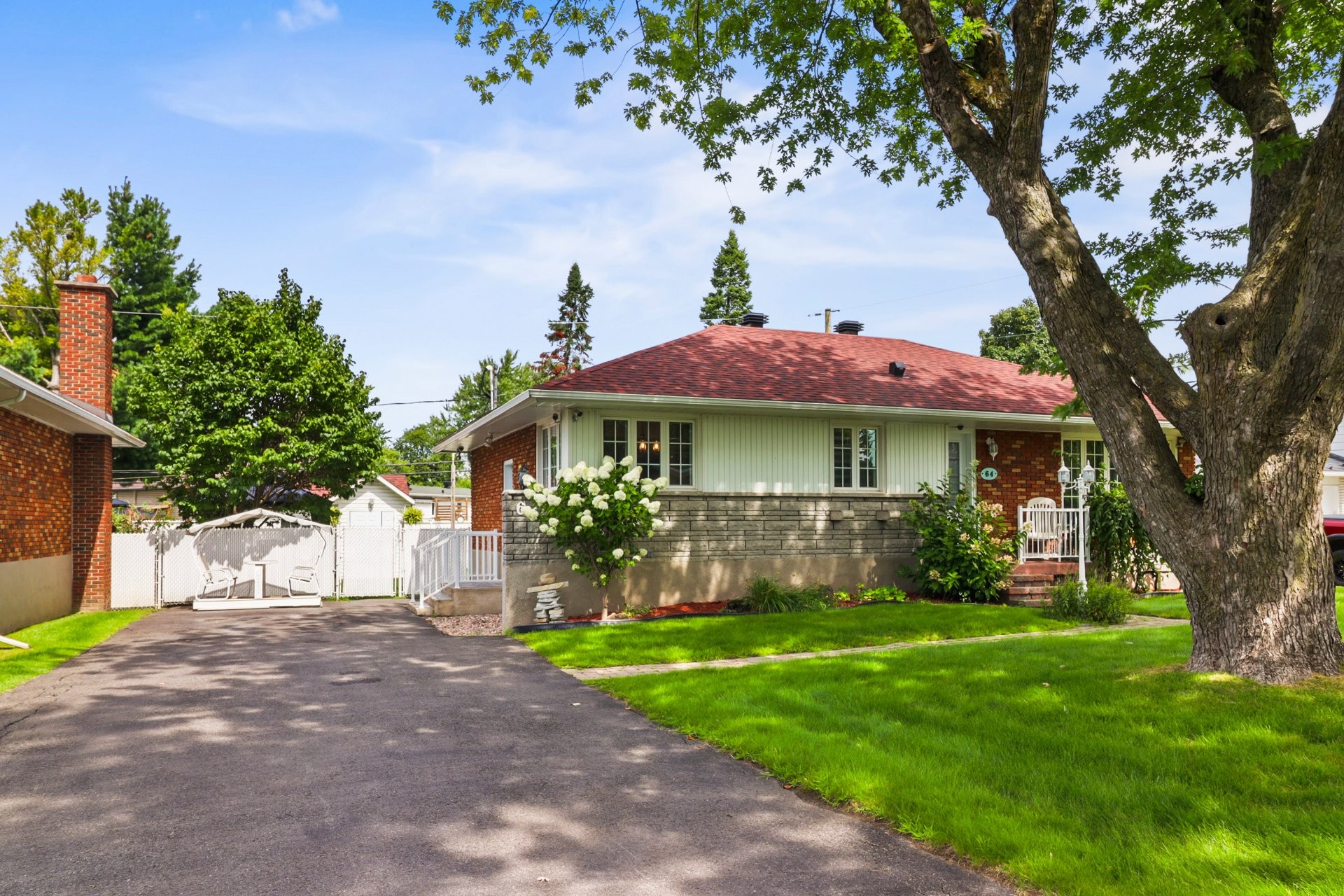 









64


Rue de Lorraine

,
Repentigny (Repentigny),




QC
J6A5B5

