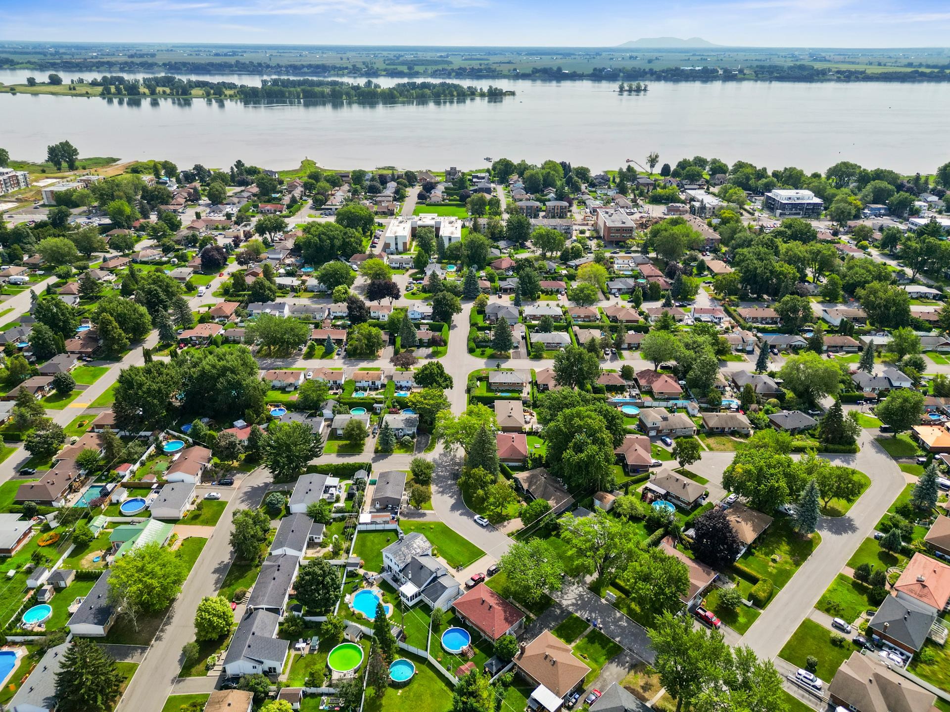 









64


Rue de Lorraine

,
Repentigny (Repentigny),




QC
J6A5B5

