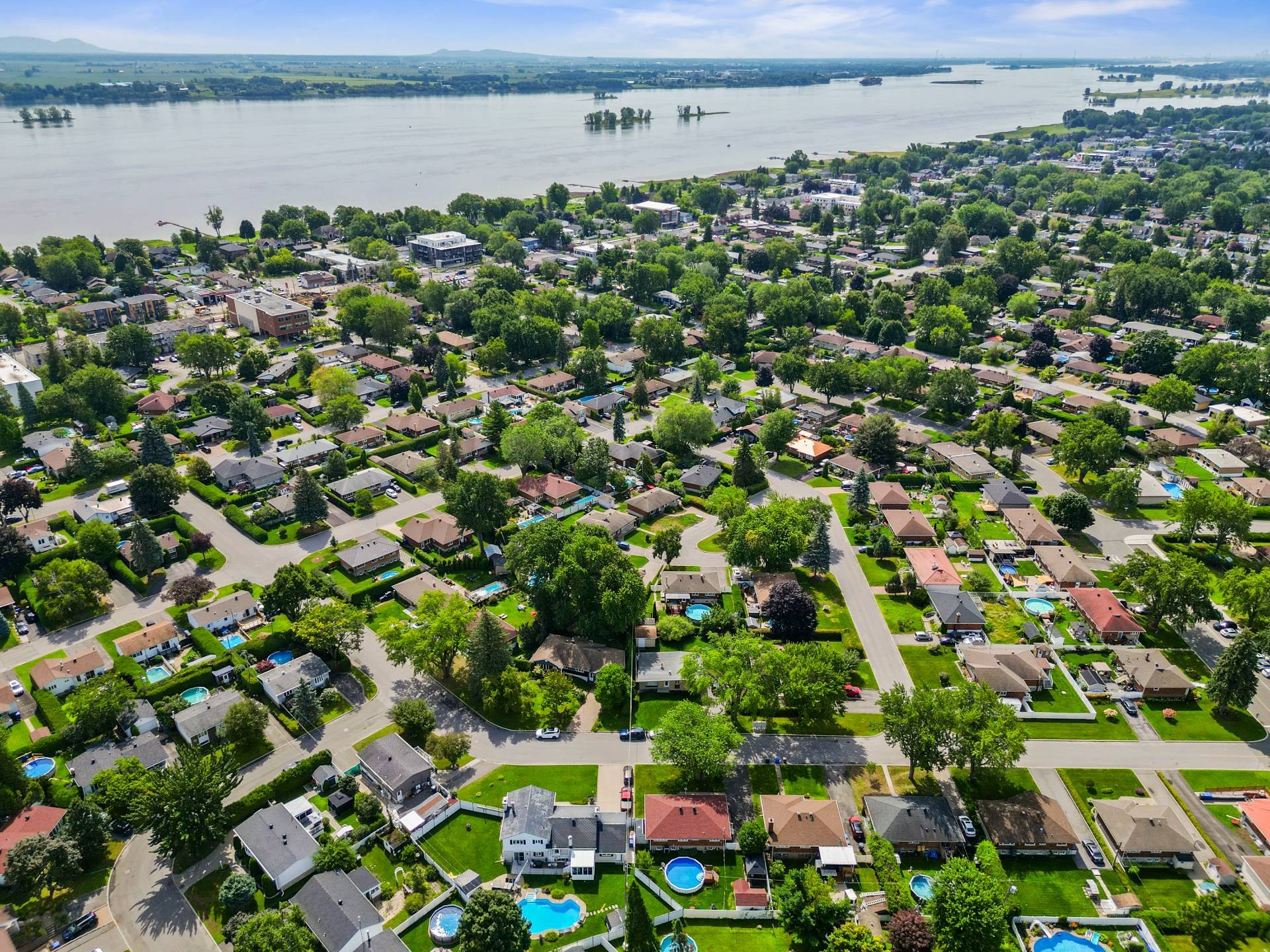 









64


Rue de Lorraine

,
Repentigny (Repentigny),




QC
J6A5B5

