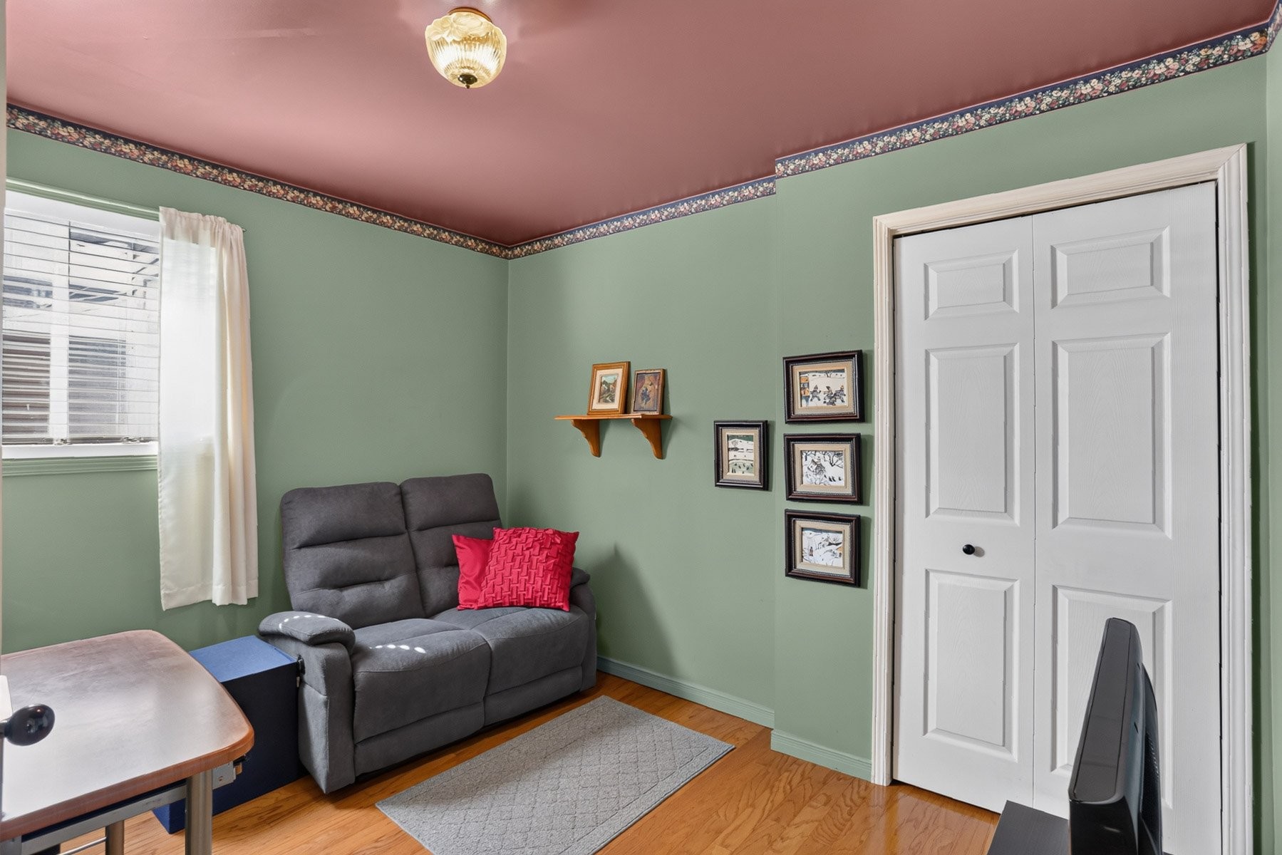 









5625


Rue Donais

,
Trois-Rivières,




QC
G8Y6Y4

