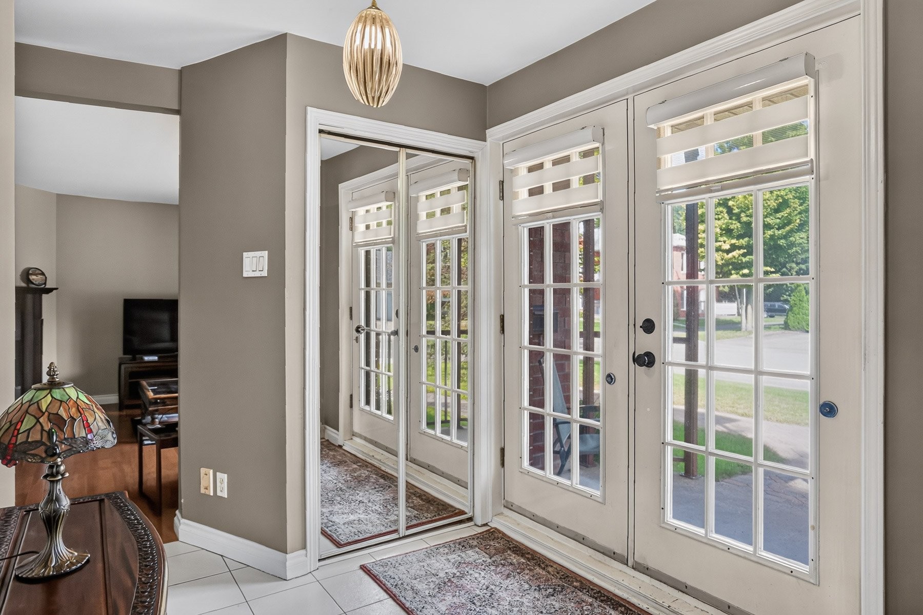 









5625


Rue Donais

,
Trois-Rivières,




QC
G8Y6Y4

